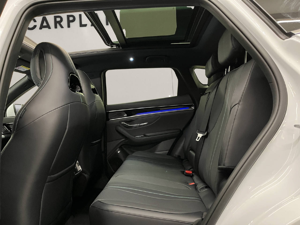 BYD Seal U DM-i Design AWD-image-10