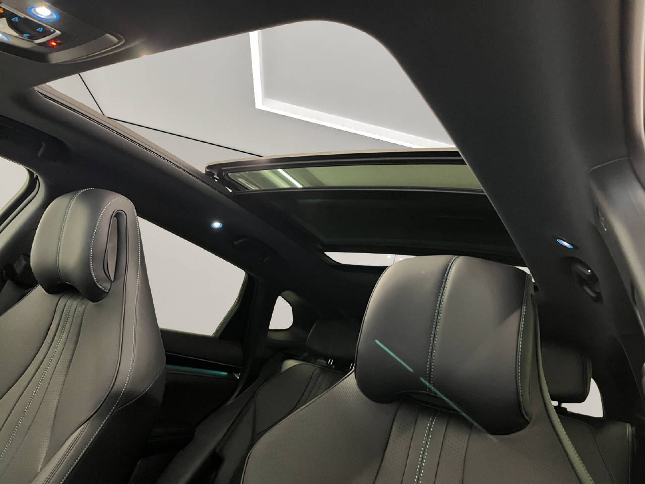 BYD Seal U DM-i Design AWD-image-12