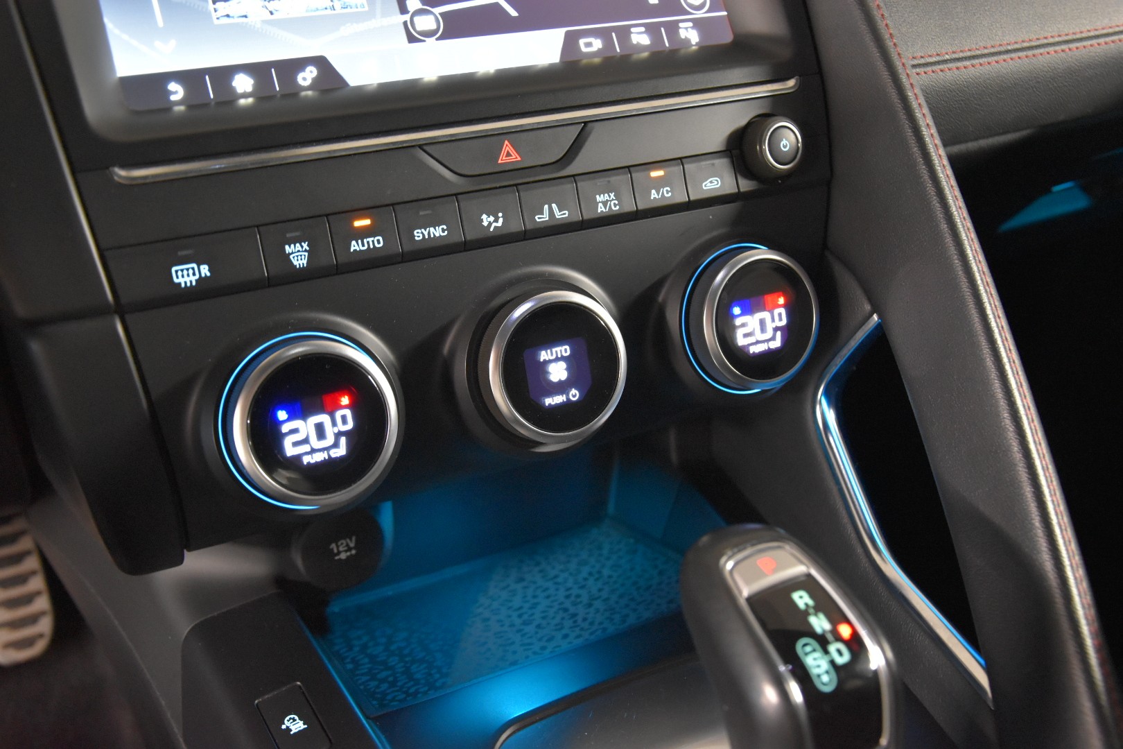 JAGUAR E-Pace 2.0 P250 R-Dynamic S AWD Automatik-image-23