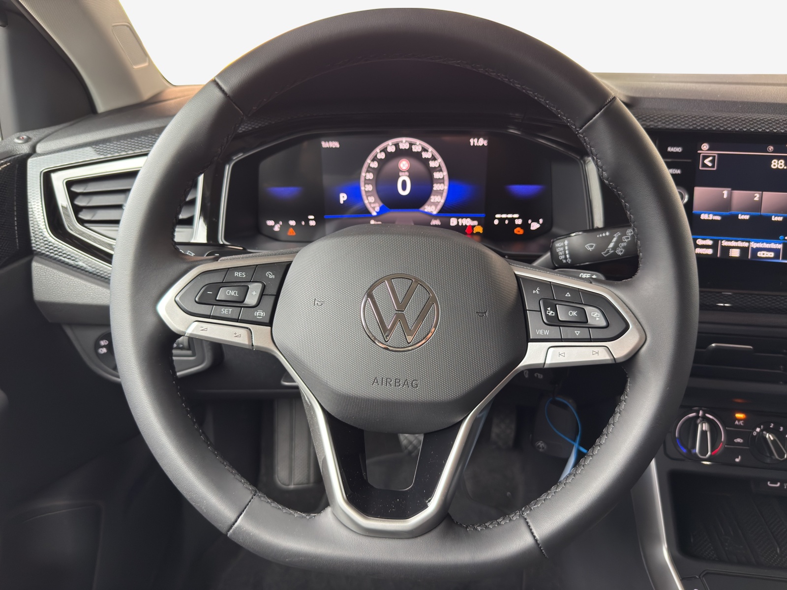 VW Polo 1.0 TSI Life DSG-image-9
