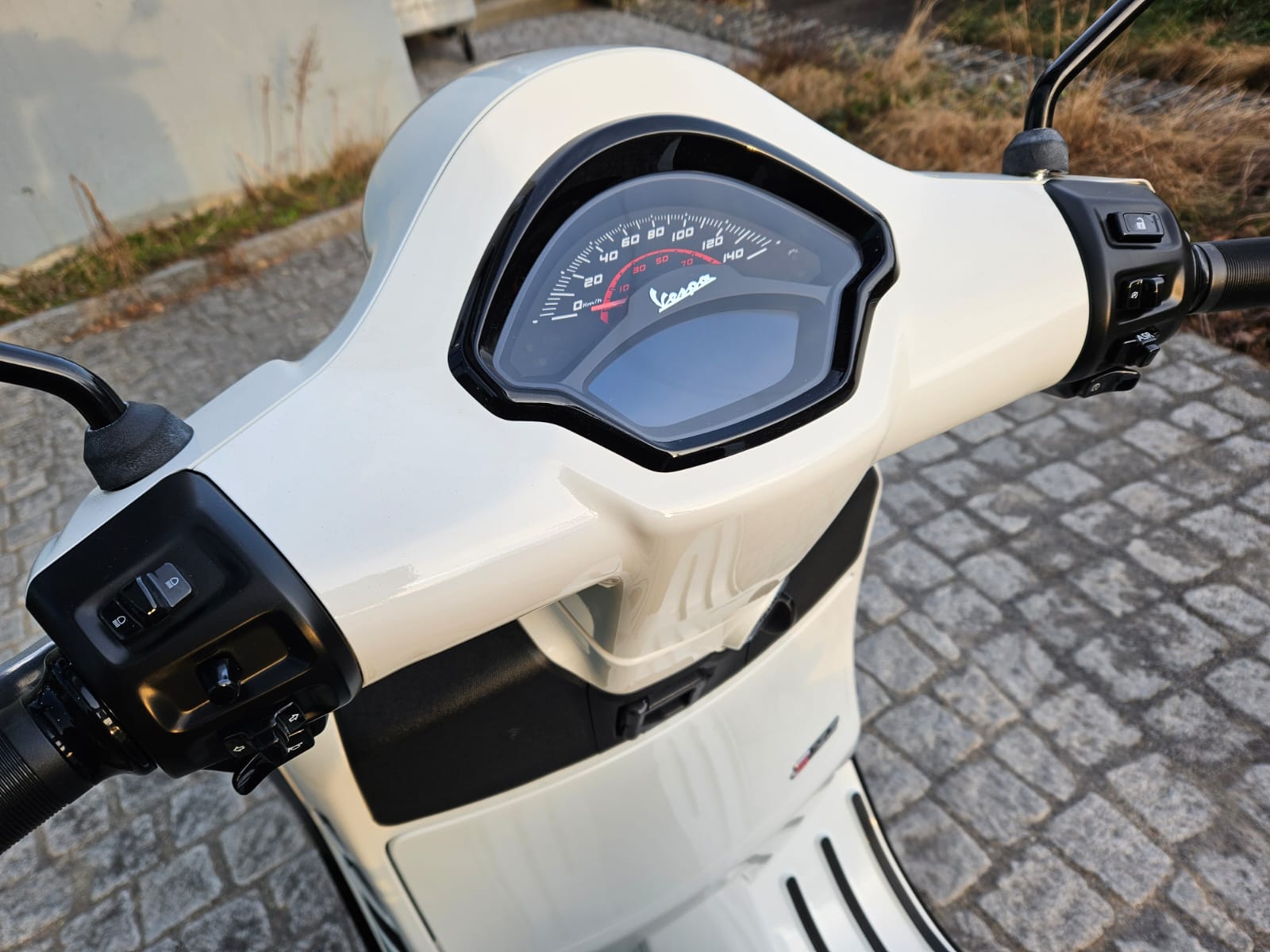 PIAGGIO Vespa GTS 310 Super Sport RST E5+-image-8