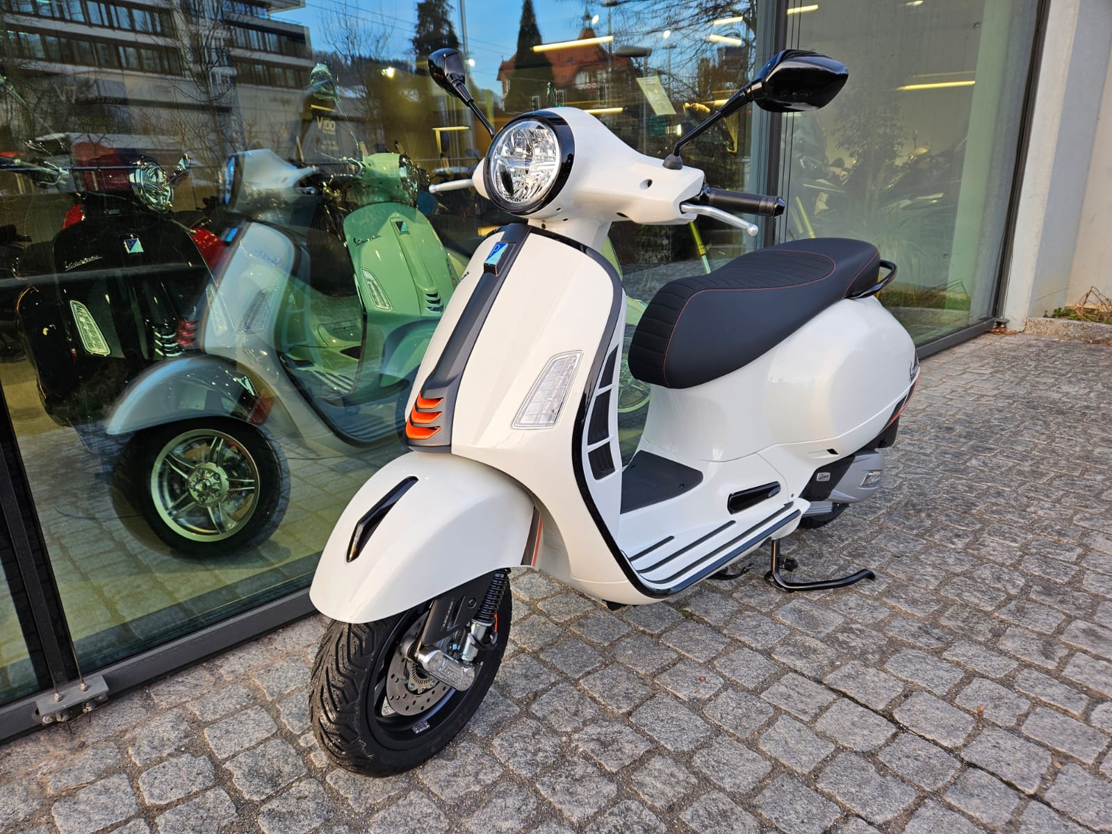 PIAGGIO Vespa GTS 310 Super Sport RST E5+-showroom-element-3
