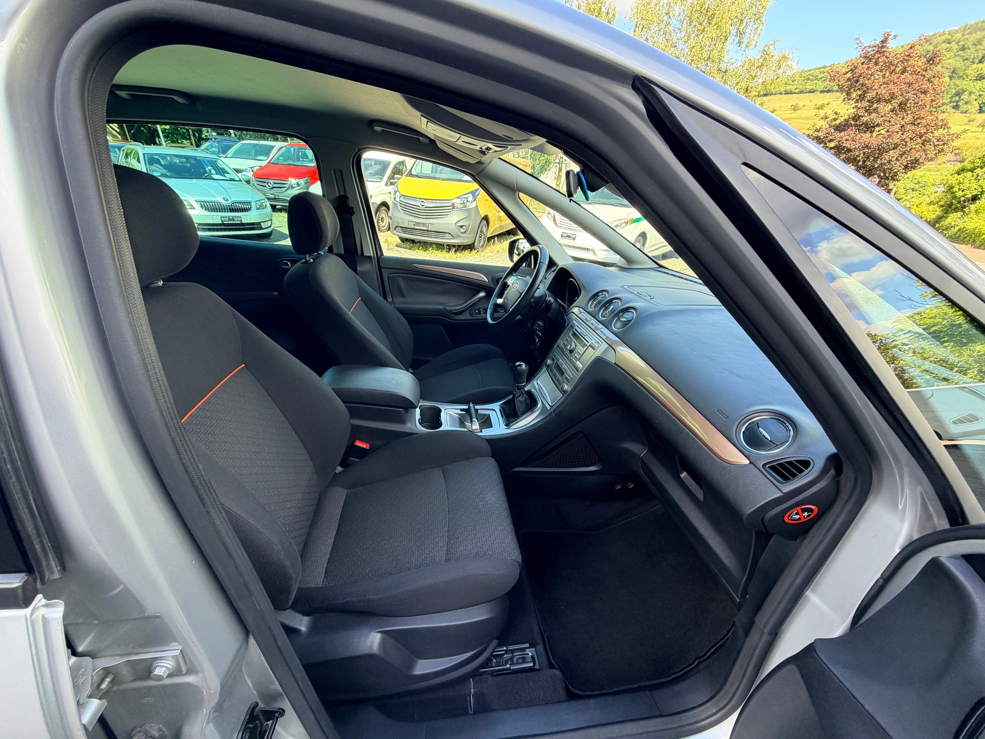 FORD S-Max 2.0i Ambiente-image-8