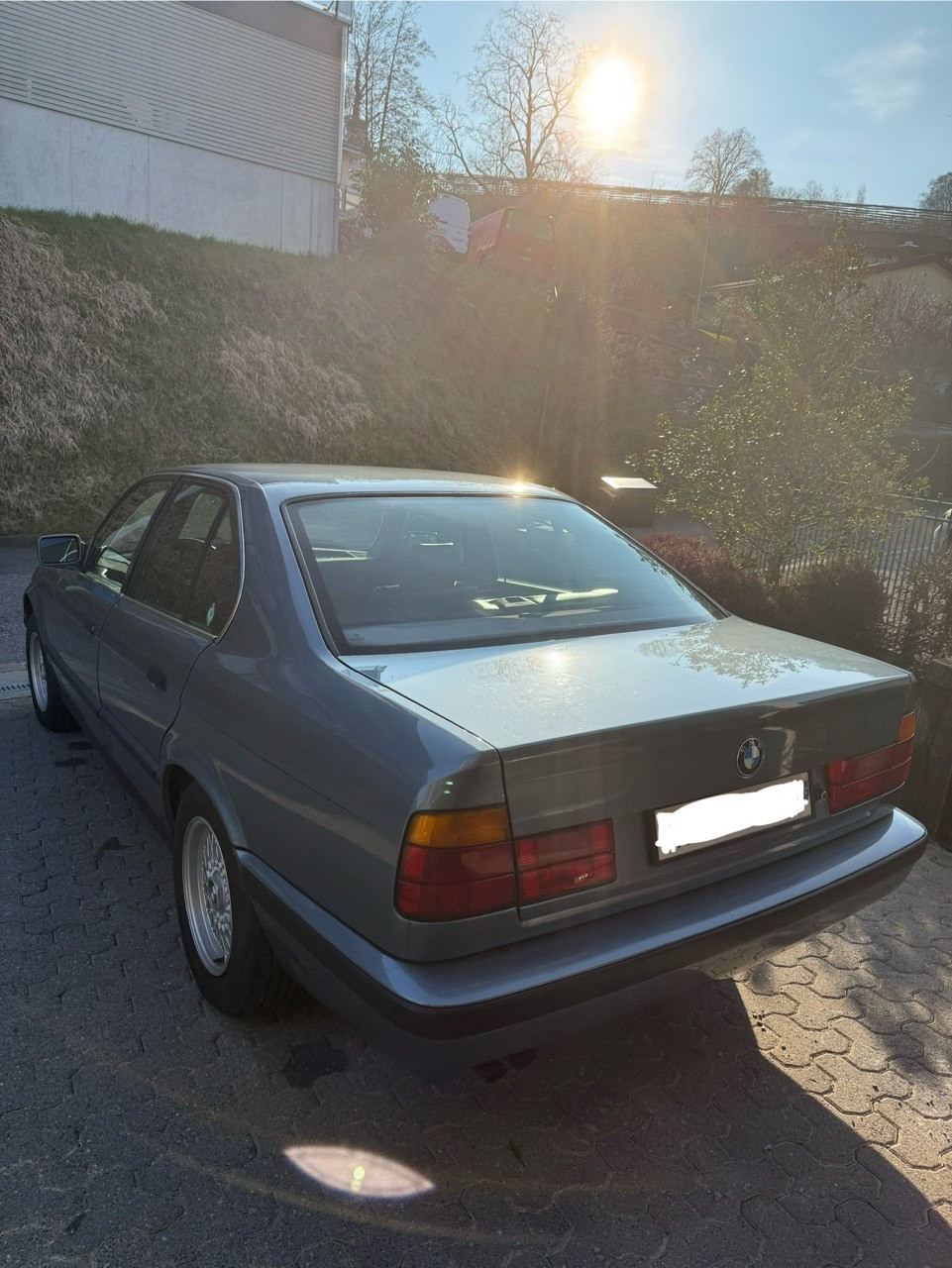 BMW 525iA-image-3