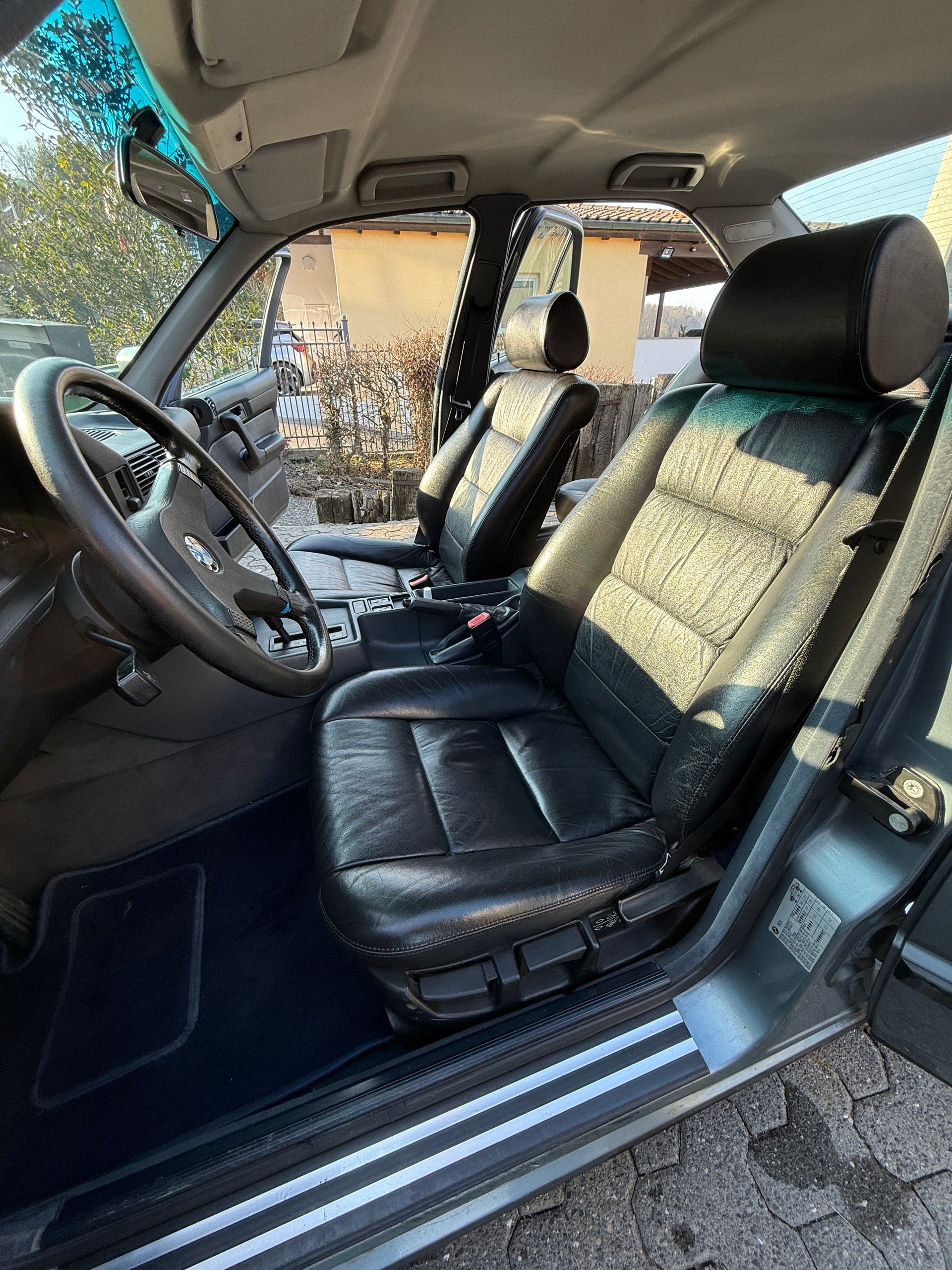 BMW 525iA-image-4
