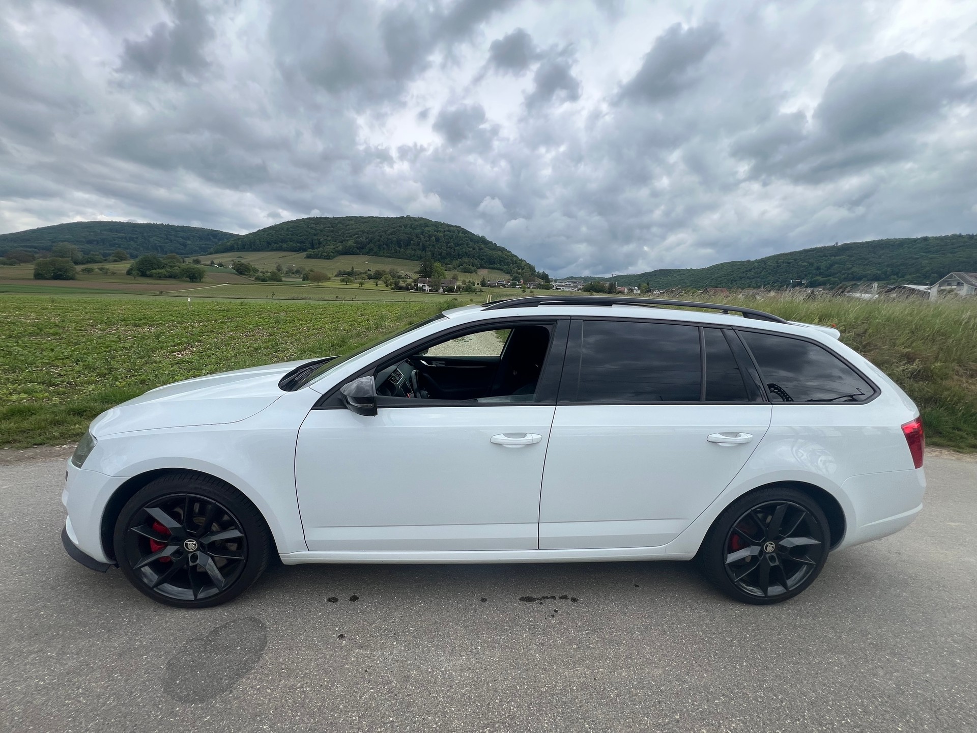 SKODA Octavia Combi 2.0 TDI RS DSG-image-7