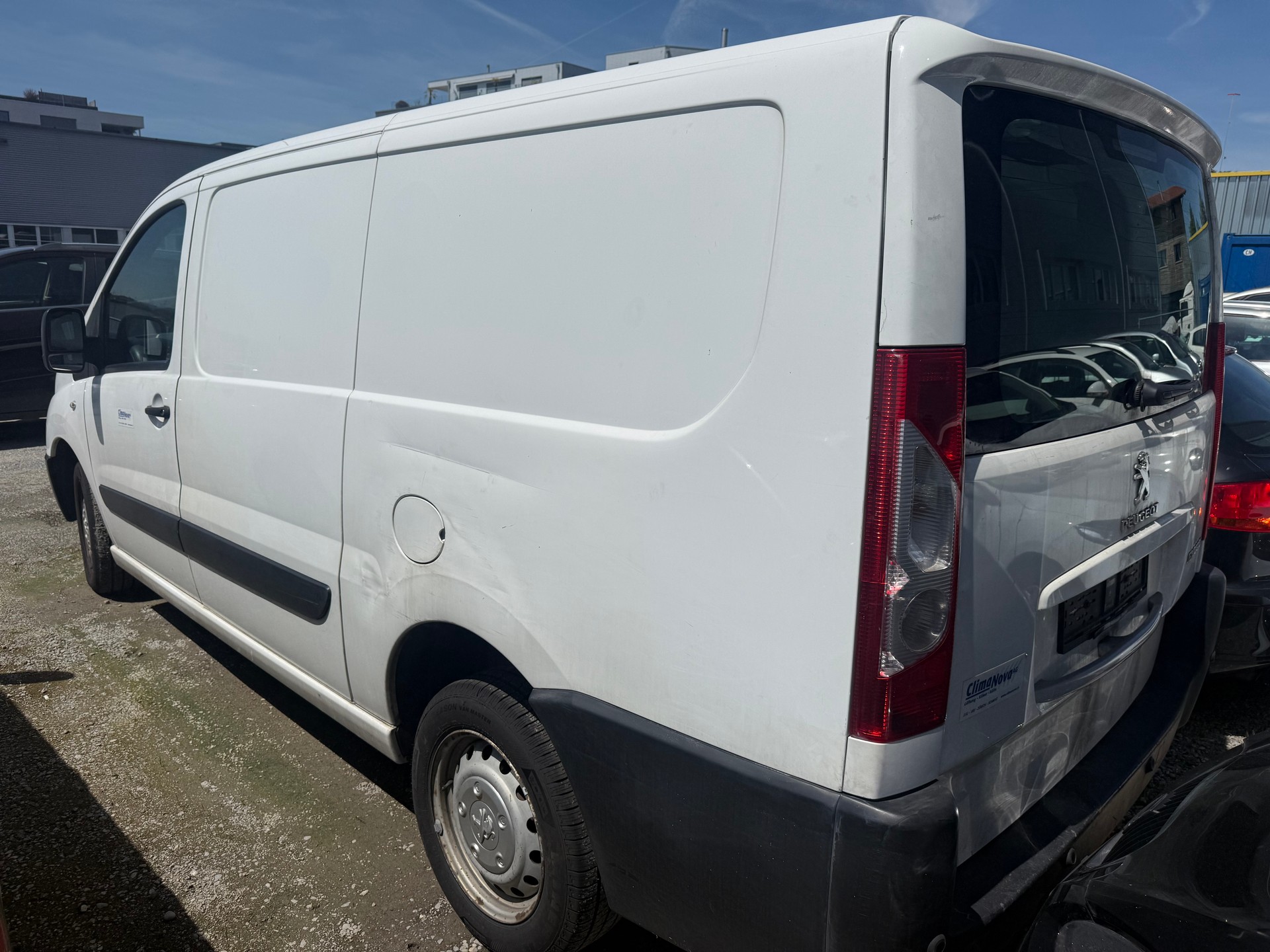 PEUGEOT Expert 2.0 HDi 229 L2H1-image-2
