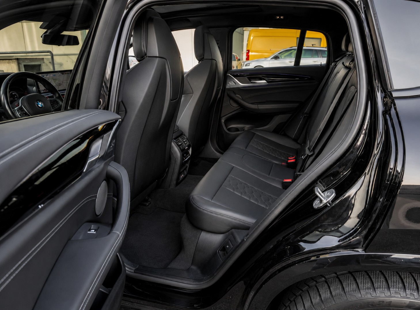 BMW X4 M Competition CH - FAHRZEUG-image-9