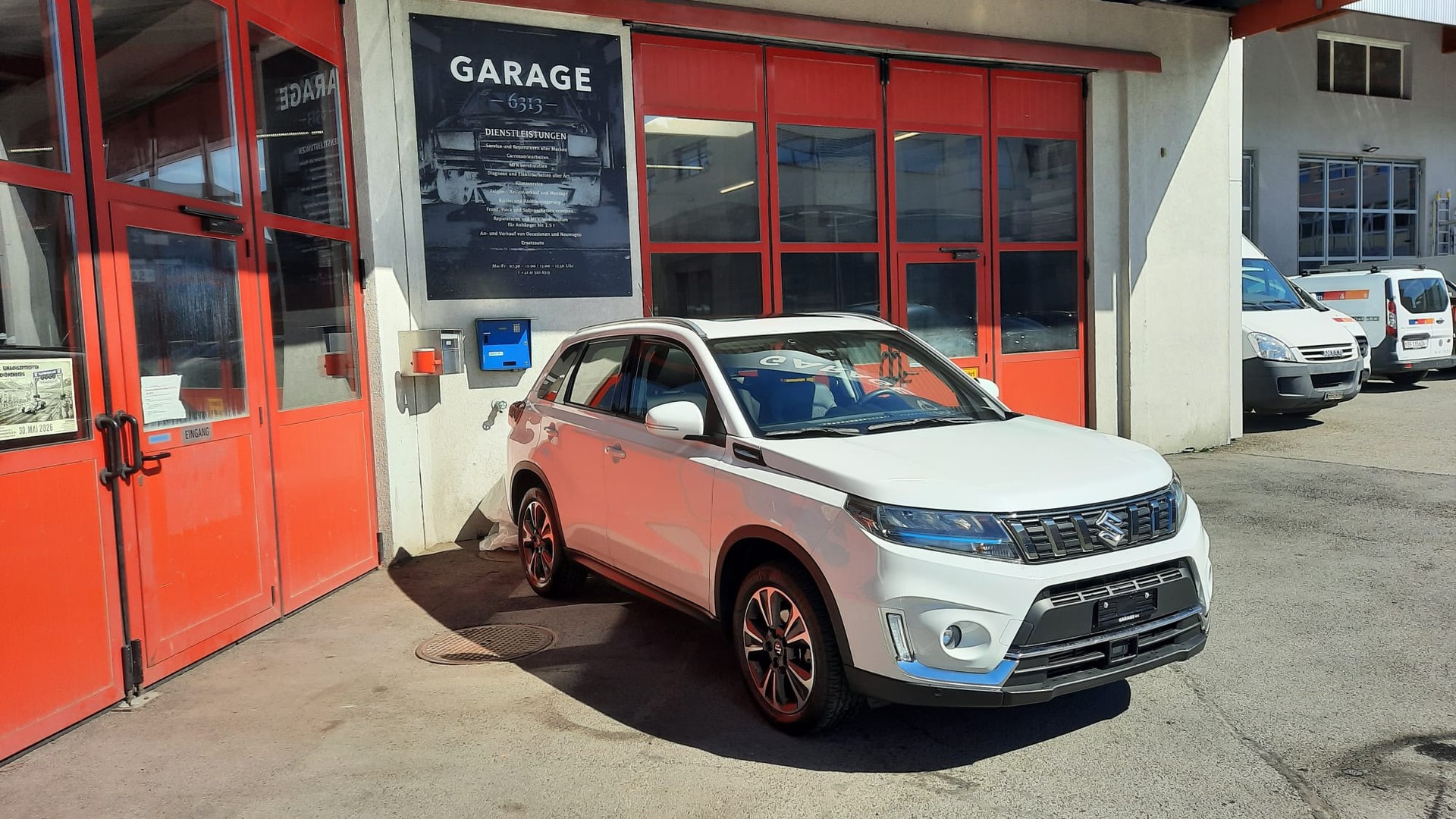 SUZUKI Vitara 1.4 Boosterjet Compact Top Hybrid Automatic-showroom-element-1