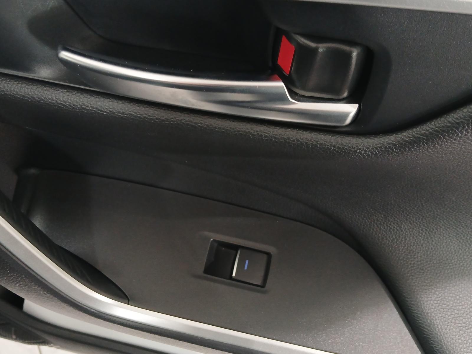TOYOTA RAV4 2.5 Plug-In-Hybrid Platinum-image-14