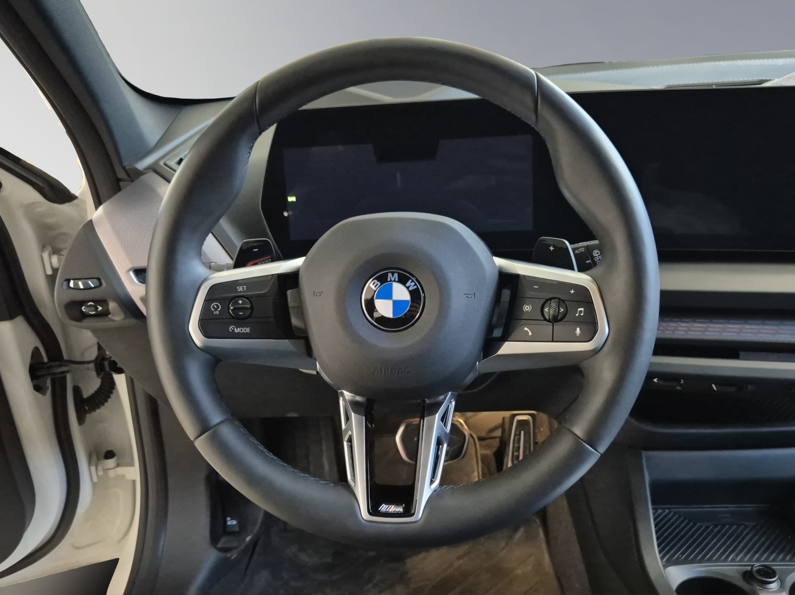 BMW 123 xDrive M Sport Steptronic-image-11