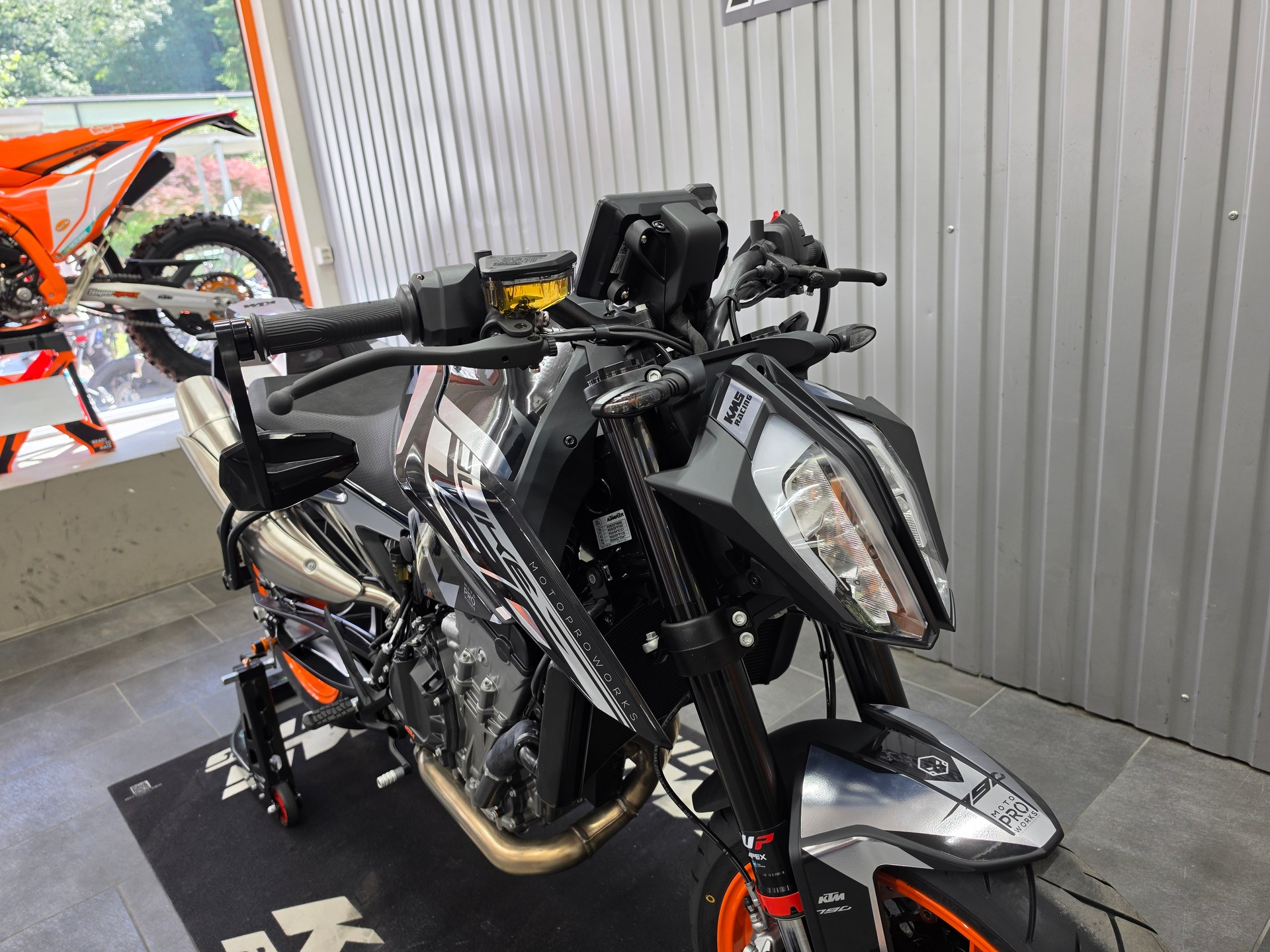 KTM 790 Duke-image-4