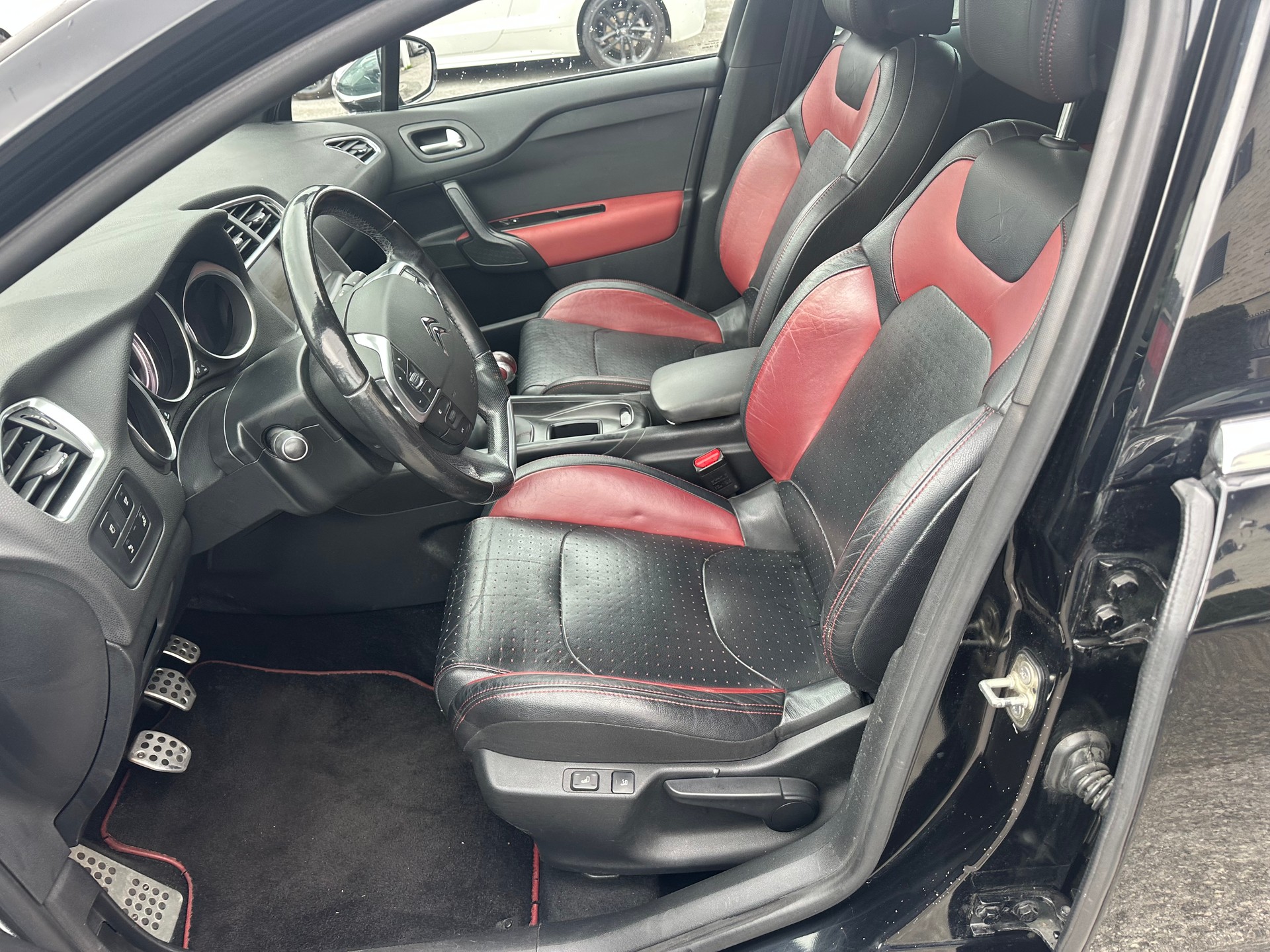 DS AUTOMOBILES DS4 1.6 THP Sport Chic-image-8
