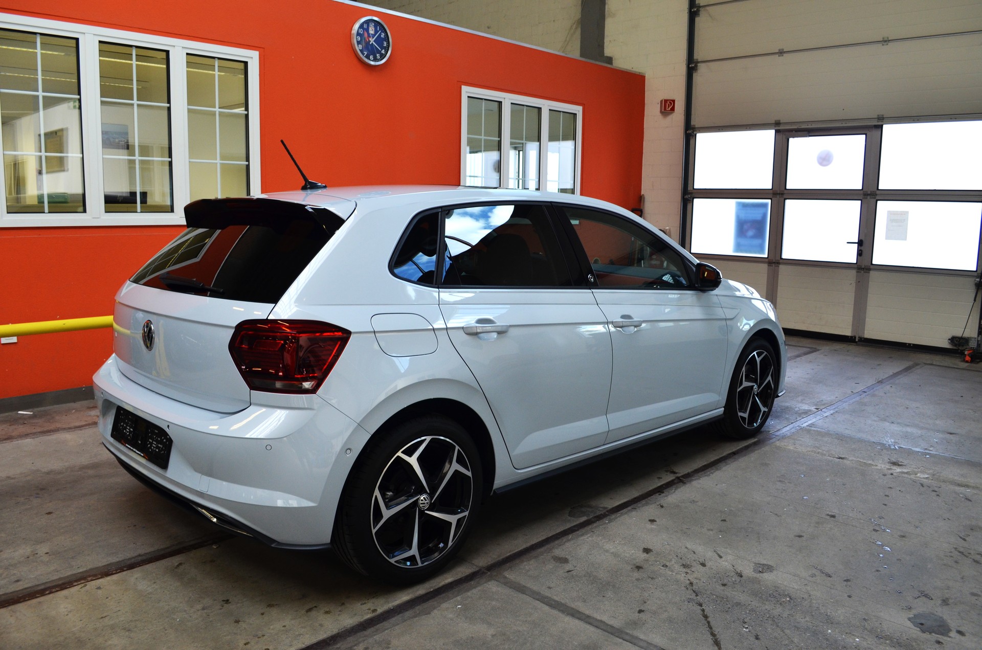 VW Polo 1.0 TSI BMT Beats R-Line-image-4