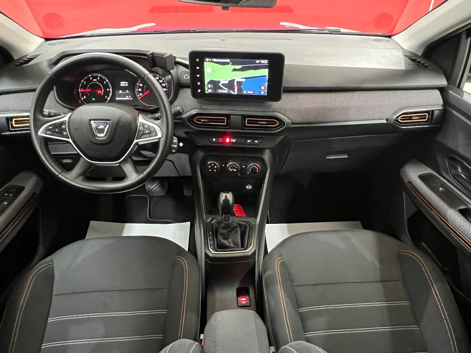 DACIA Sandero Stepway TCe 90 Expression CVT-image-9