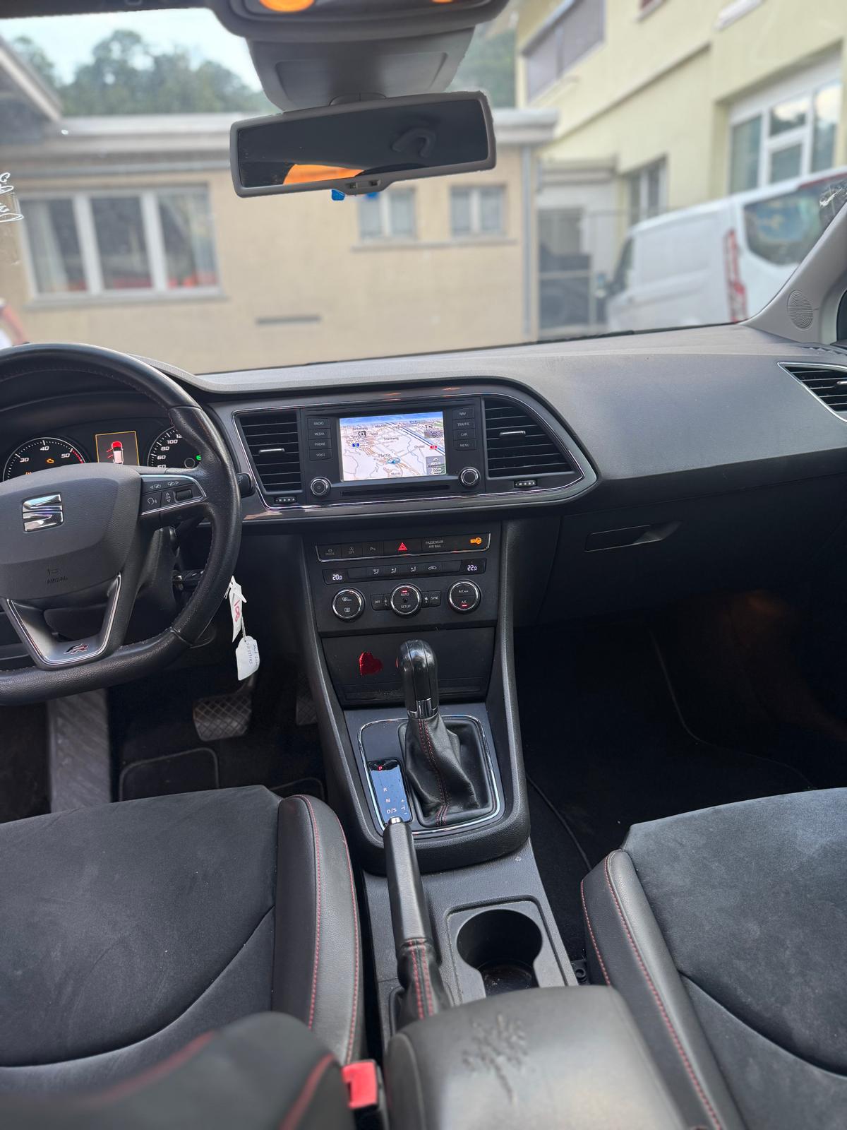 SEAT Leon ST 2.0 TDI FR DSG-image-5