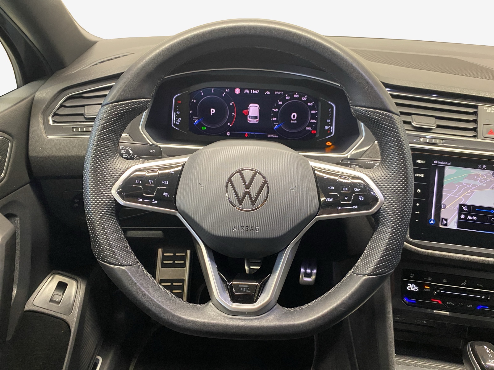 VW Tiguan Allspace 2.0TSI R-Line 4Motion DSG-image-9