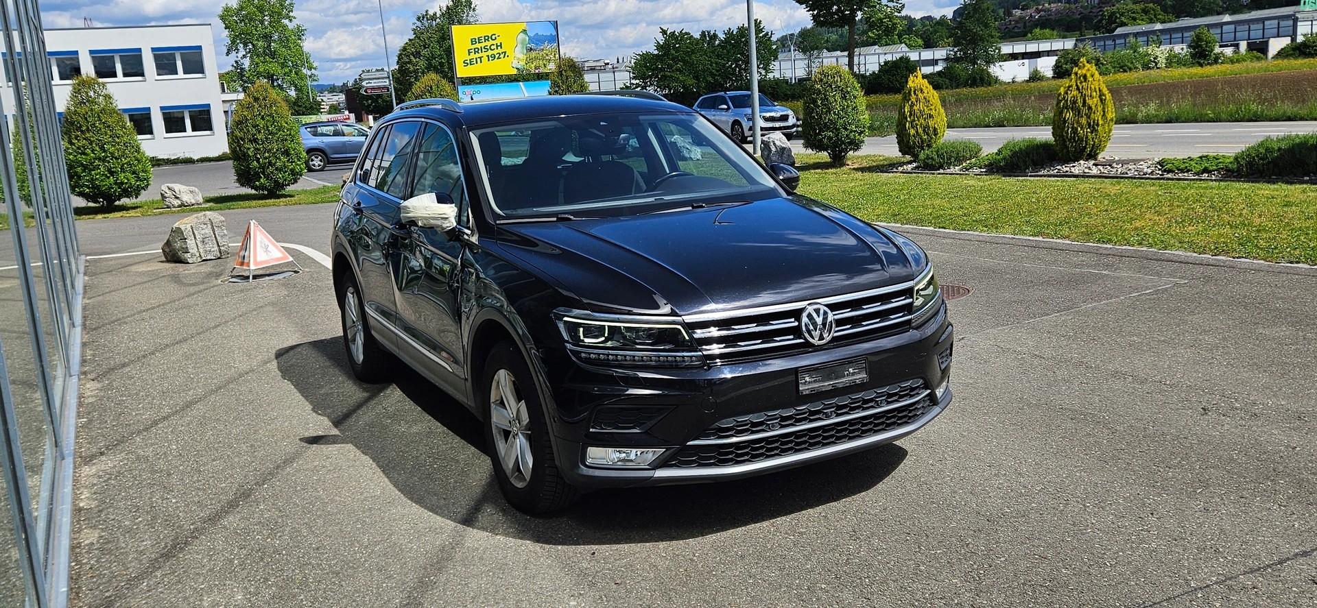 VW Tiguan 2.0 TDI SCR Trendline 4Motion DSG-image-3