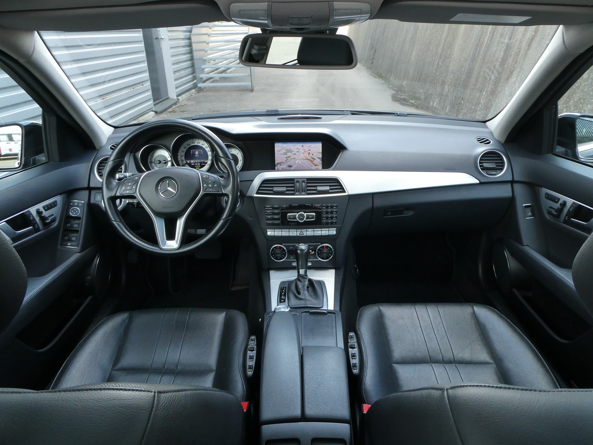 MERCEDES-BENZ C 250 CDI Avantgarde 7G-Tronic-image-12