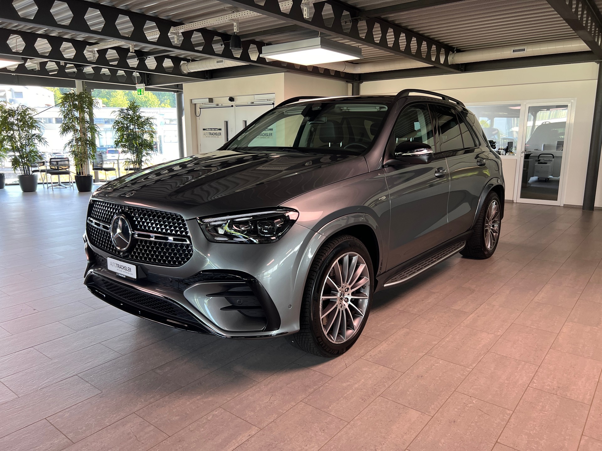 MERCEDES-BENZ GLE 350 de EQ Hybrid 4Matic 9G-Tronic EQ Star-image-3