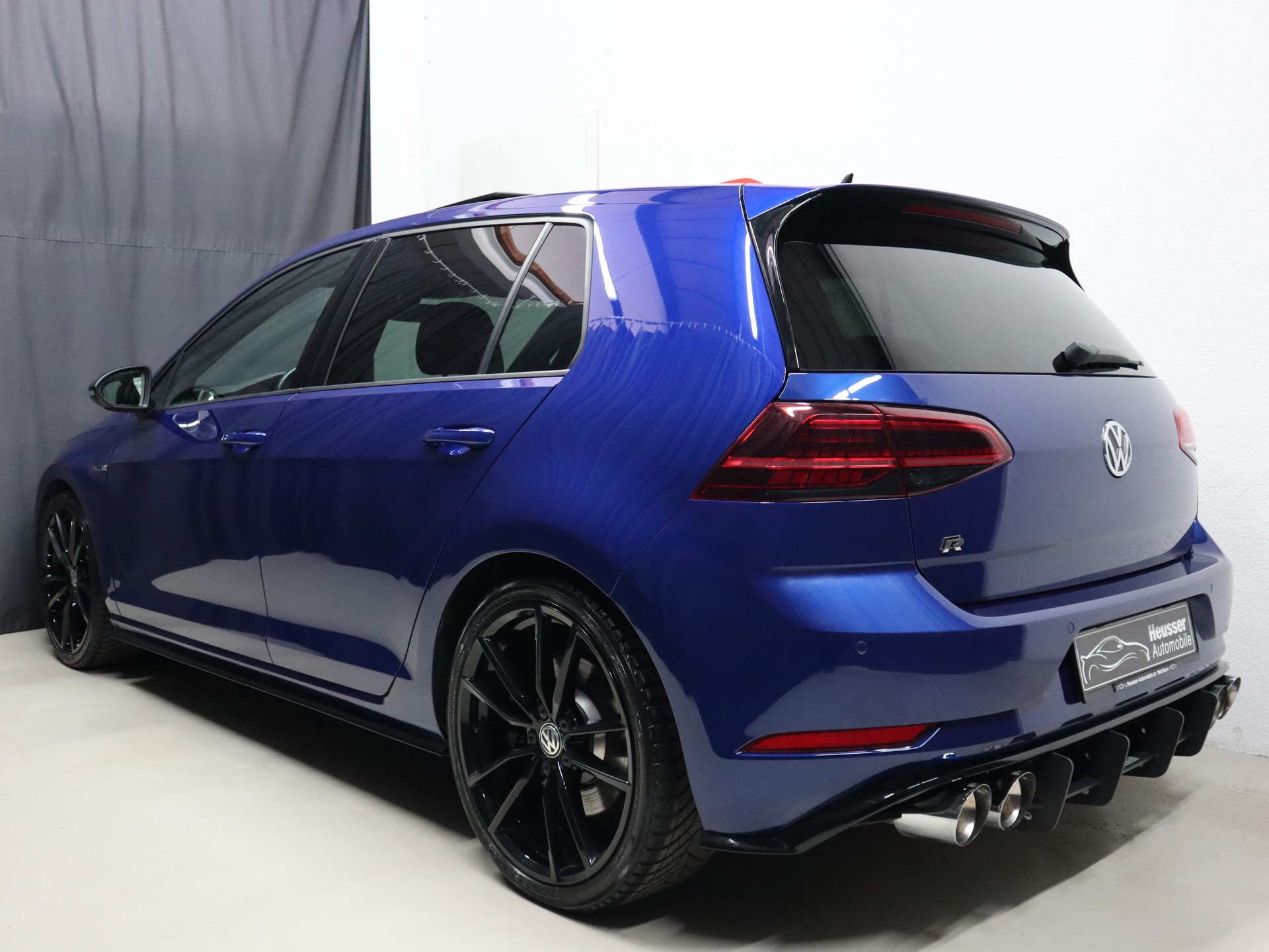 VW Golf 2.0 TSI R 4Motion DSG - Black Style - Panorama - Leder - Virtual Cockpit - Kamera - REMUS - No OPF - 310 PS-image-3