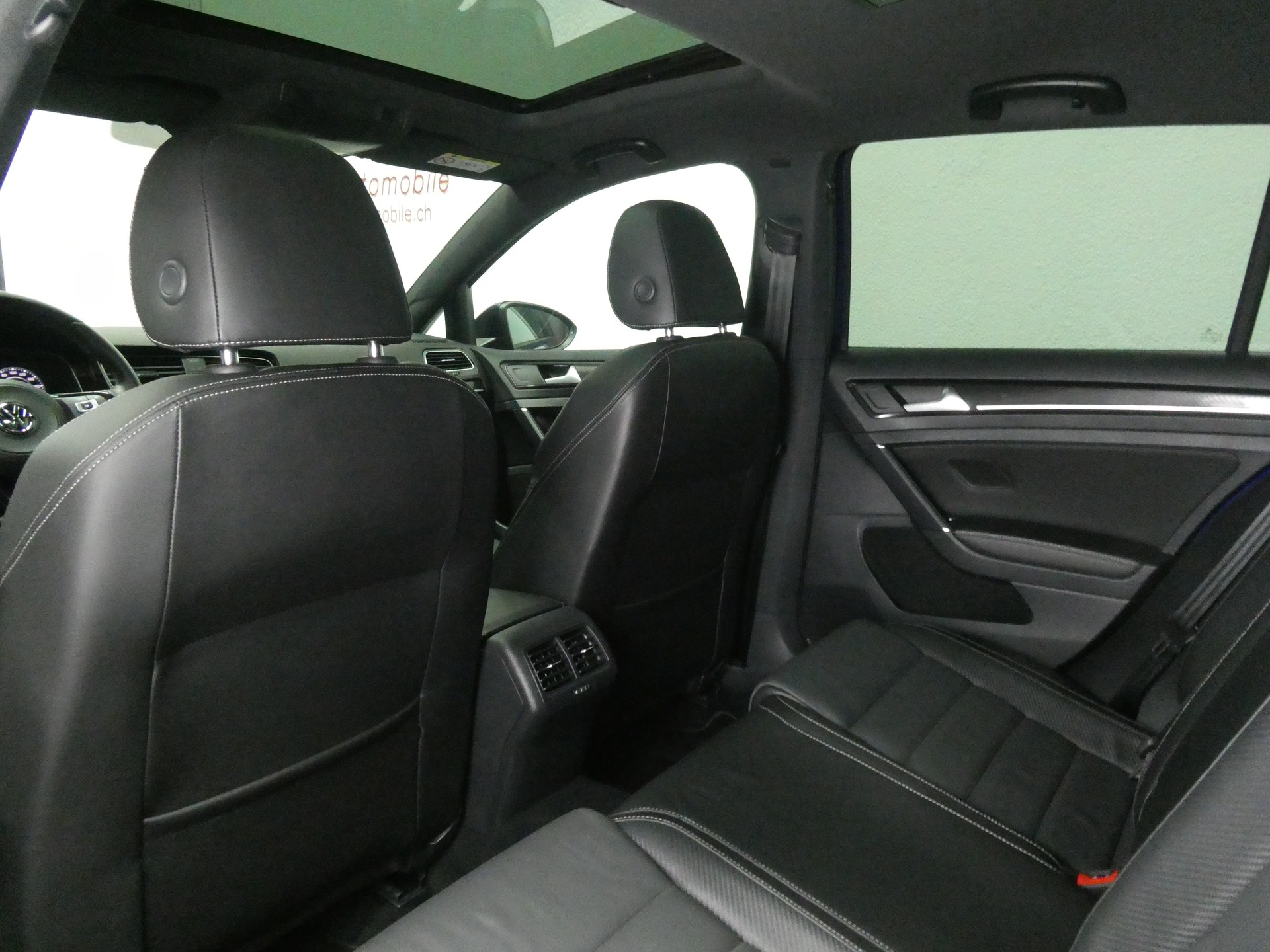 VW Golf 2.0 TSI R 4Motion DSG - Black Style - Panorama - Leder - Virtual Cockpit - Kamera - REMUS - No OPF - 310 PS-image-10