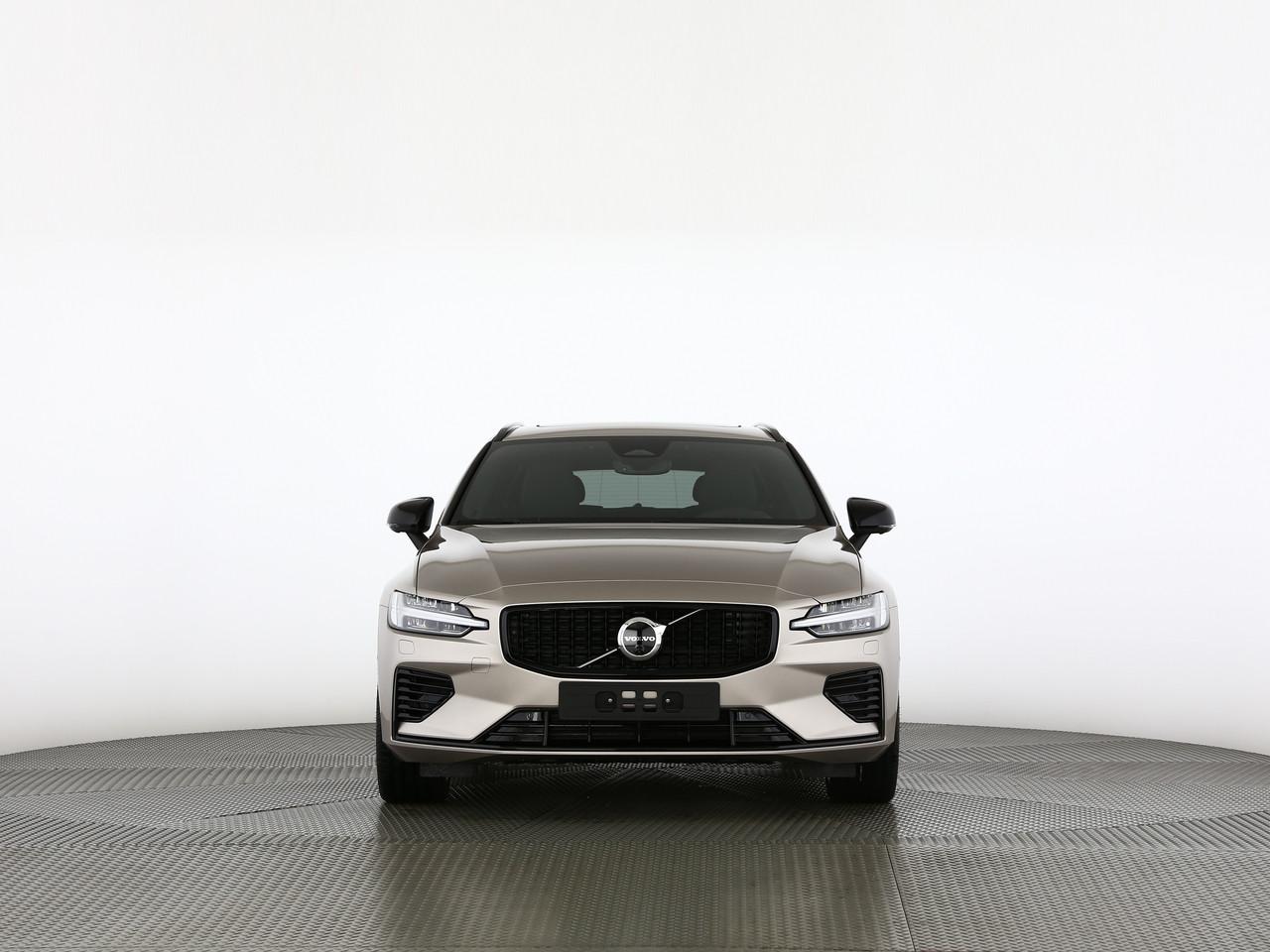 VOLVO V60 2.0 T6 TE Ultra Dark eAWD-image-4