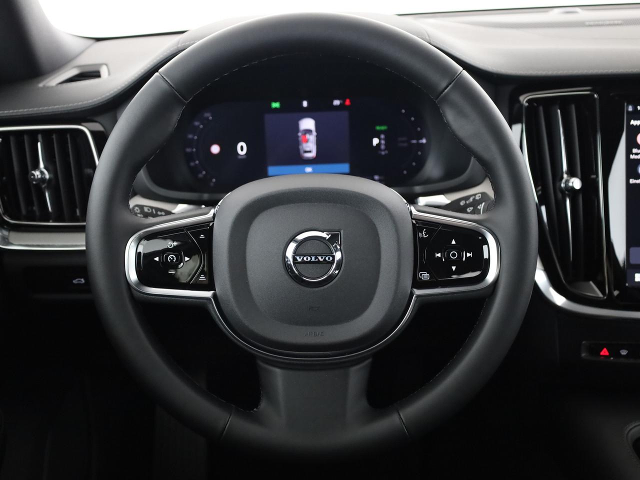 VOLVO V60 2.0 T6 TE Ultra Dark eAWD-image-14