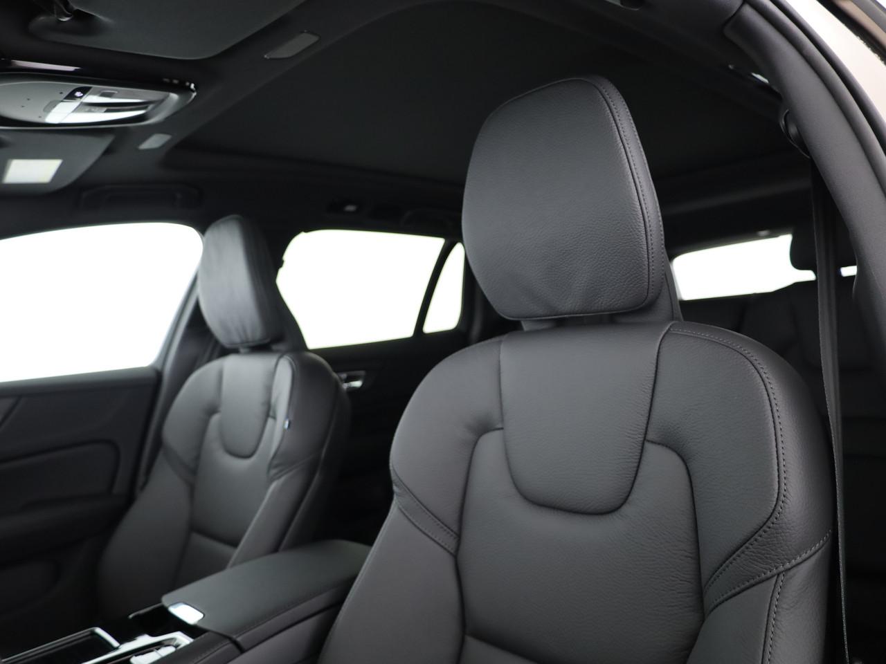 VOLVO V60 2.0 T6 TE Ultra Dark eAWD-image-12