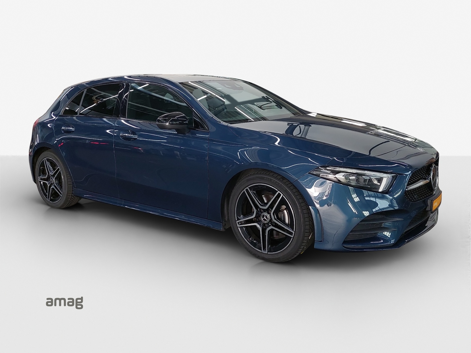 MERCEDES-BENZ A 180 Night Star AMG Line 7G-DCT-image-5