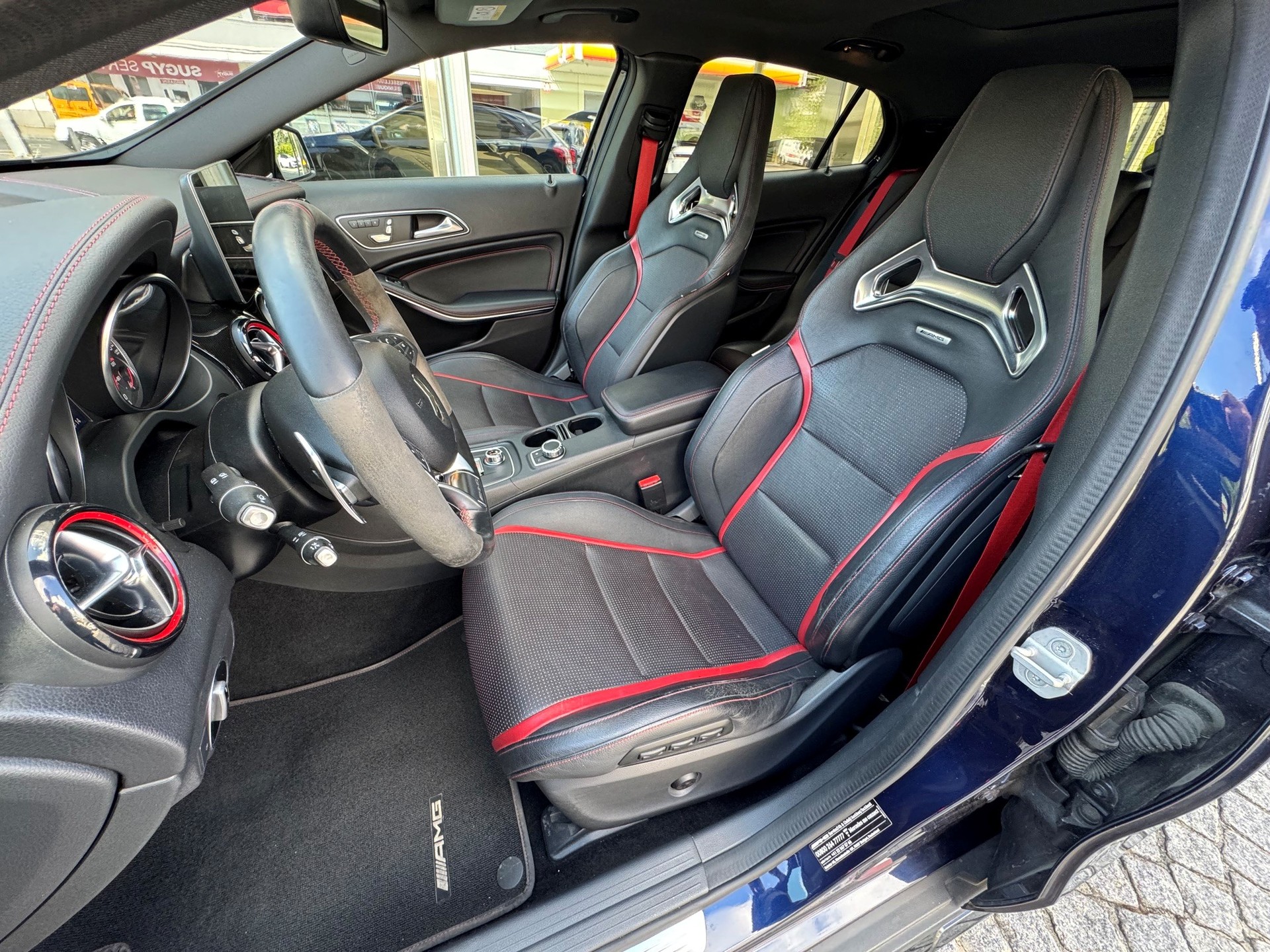 MERCEDES-BENZ GLA 45 AMG 4Matic-image-7