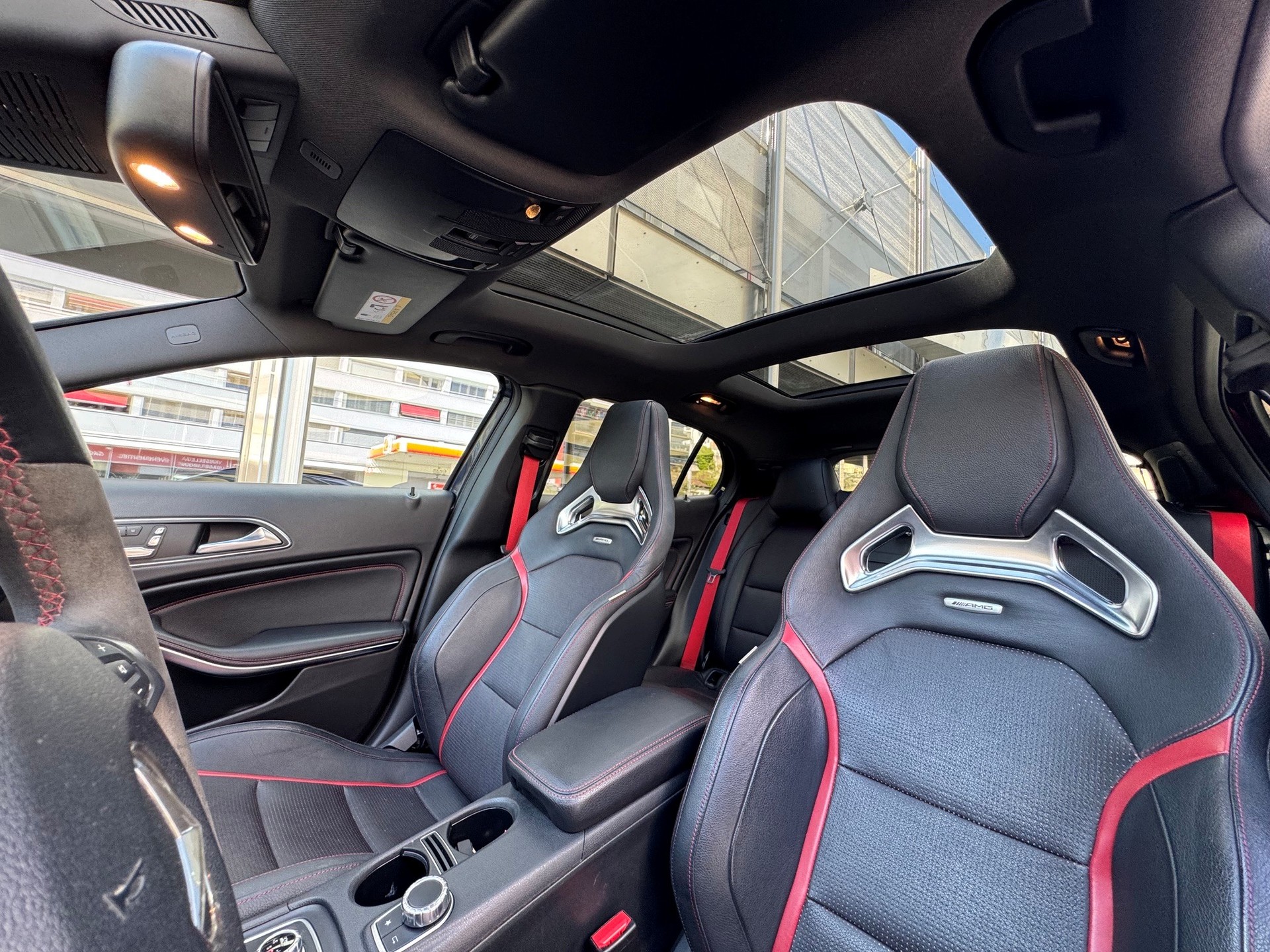 MERCEDES-BENZ GLA 45 AMG 4Matic-image-8