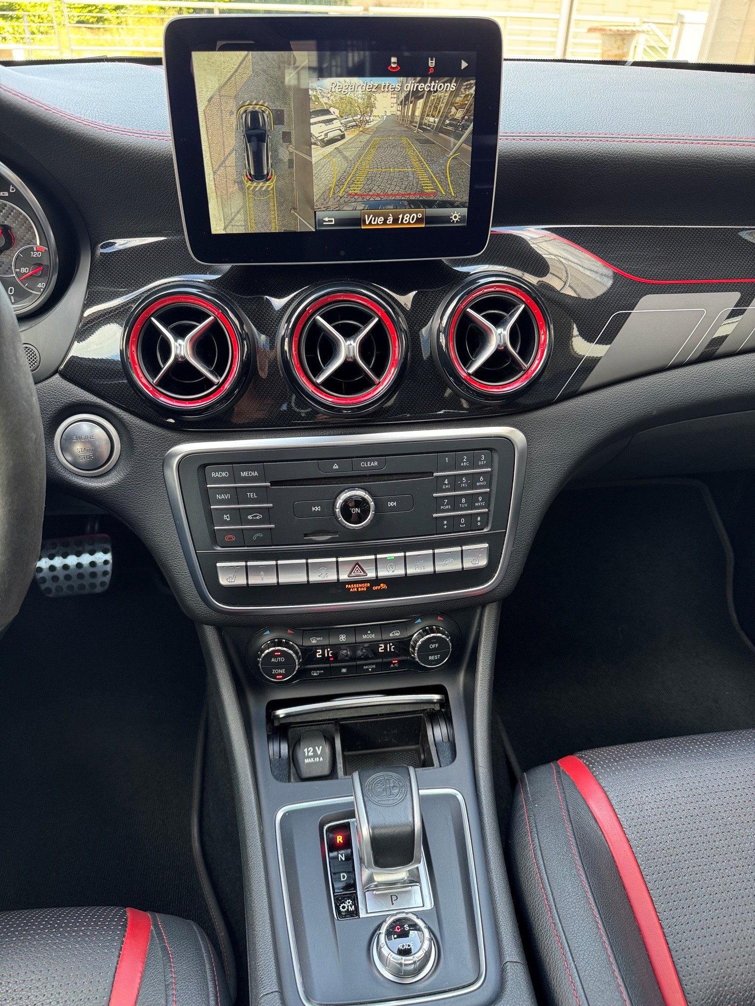 MERCEDES-BENZ GLA 45 AMG 4Matic-image-10