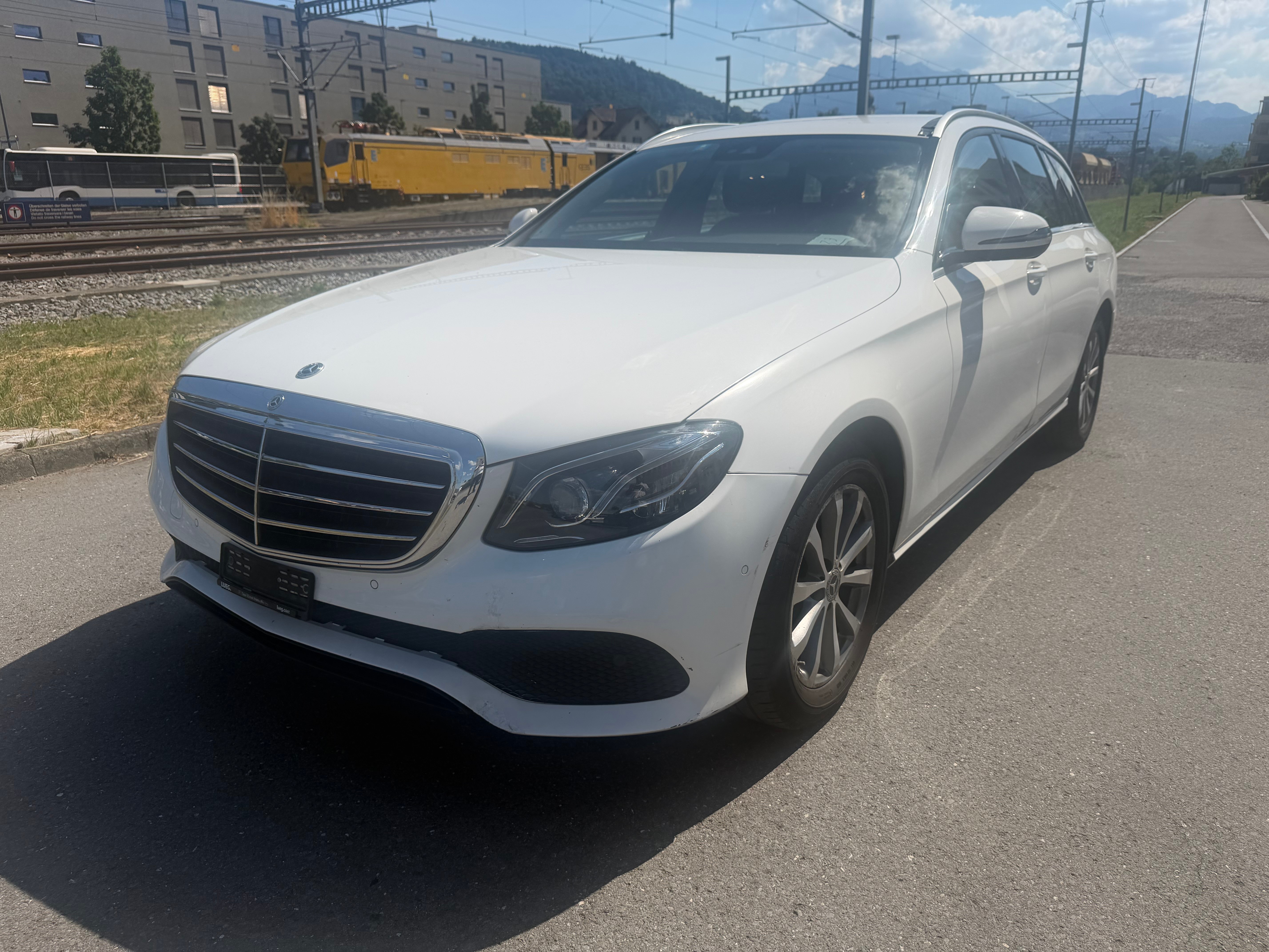 Car photo