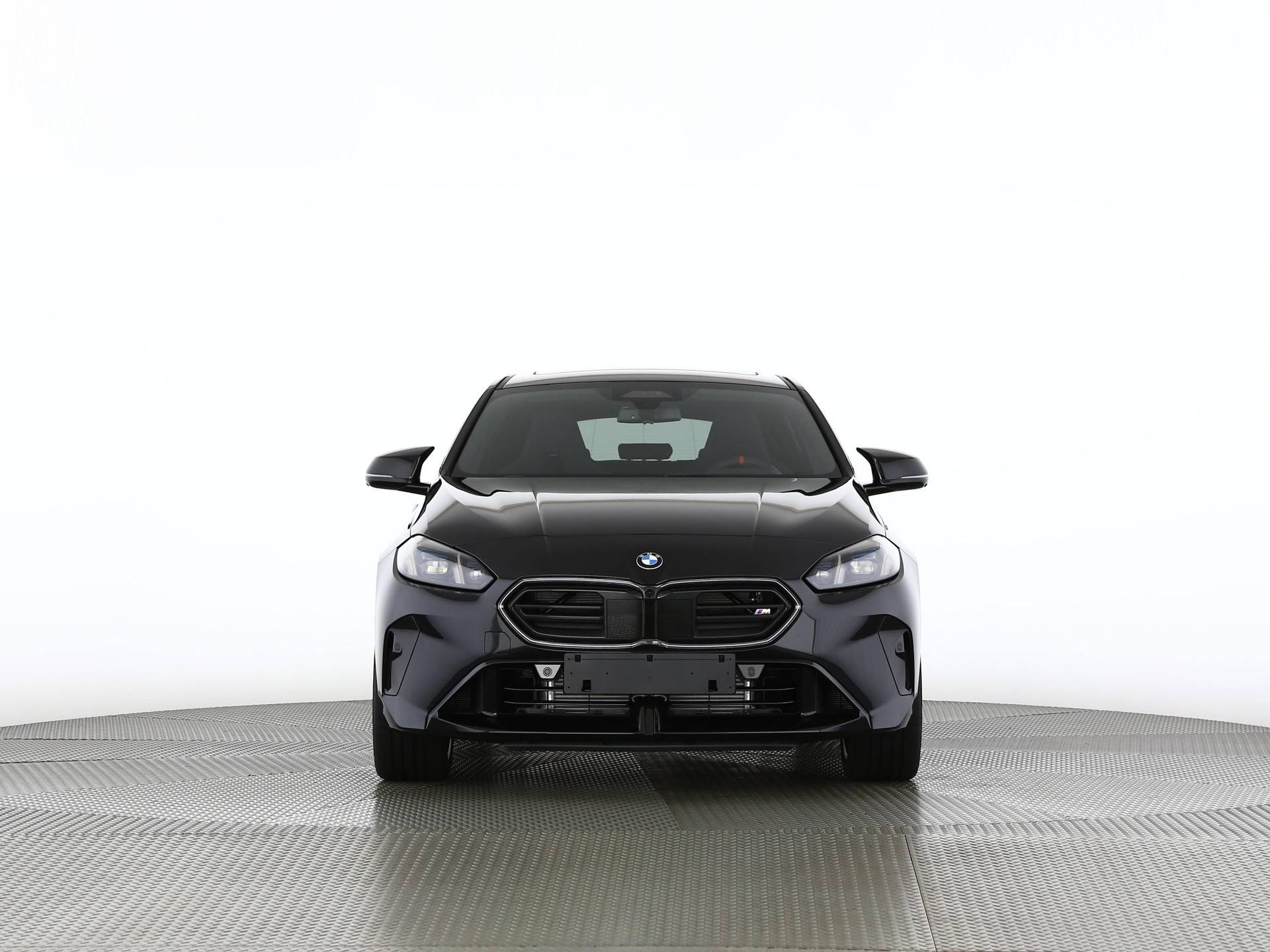 BMW M135i xDrive-image-4