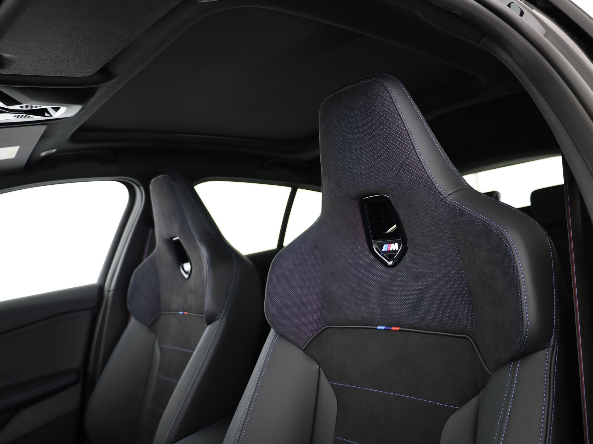 BMW M135i xDrive-image-13