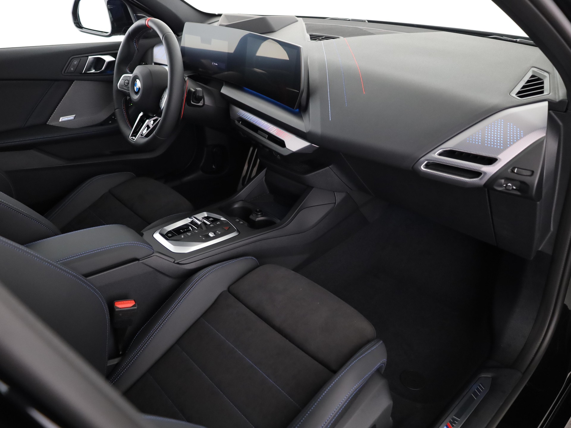 BMW M135i xDrive-image-15