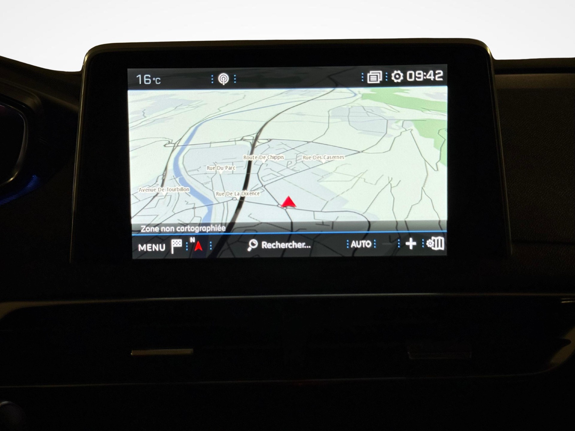 PEUGEOT 5008 1.2 PureTech Allure-image-15