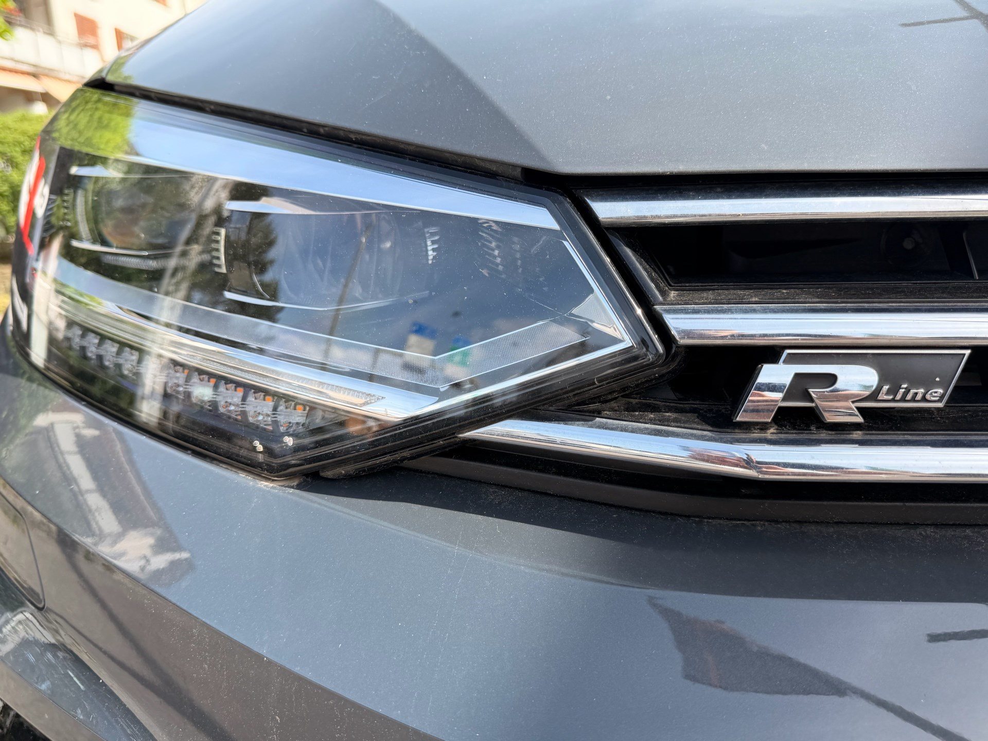 VW Touran 1.5 TSI Highline R-LINE *** TOPAUSGESTATTETER FAMILIENWAGEN ***-image-6