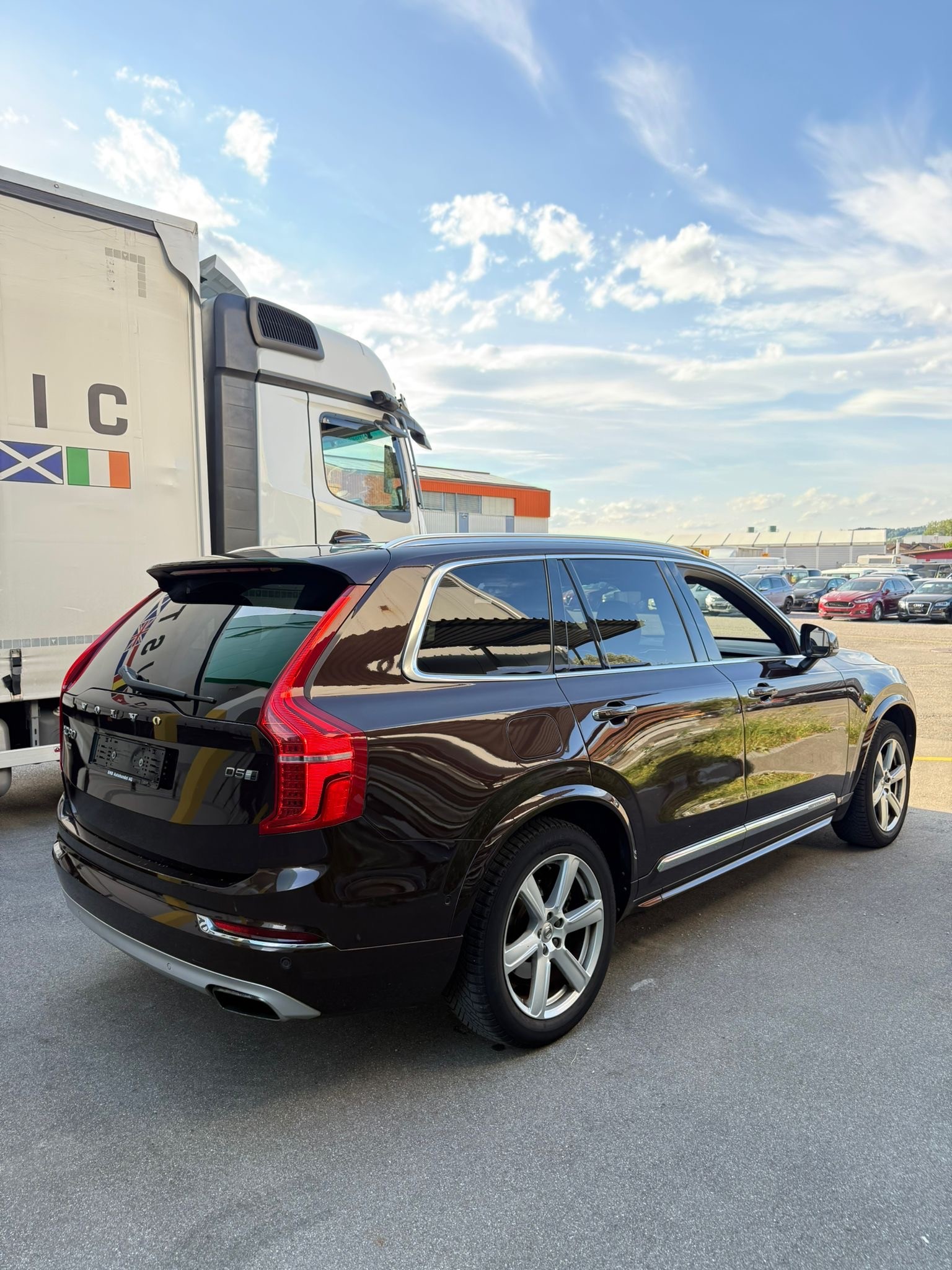 VOLVO XC90 D5 AWD Inscription Geartronic-image-3