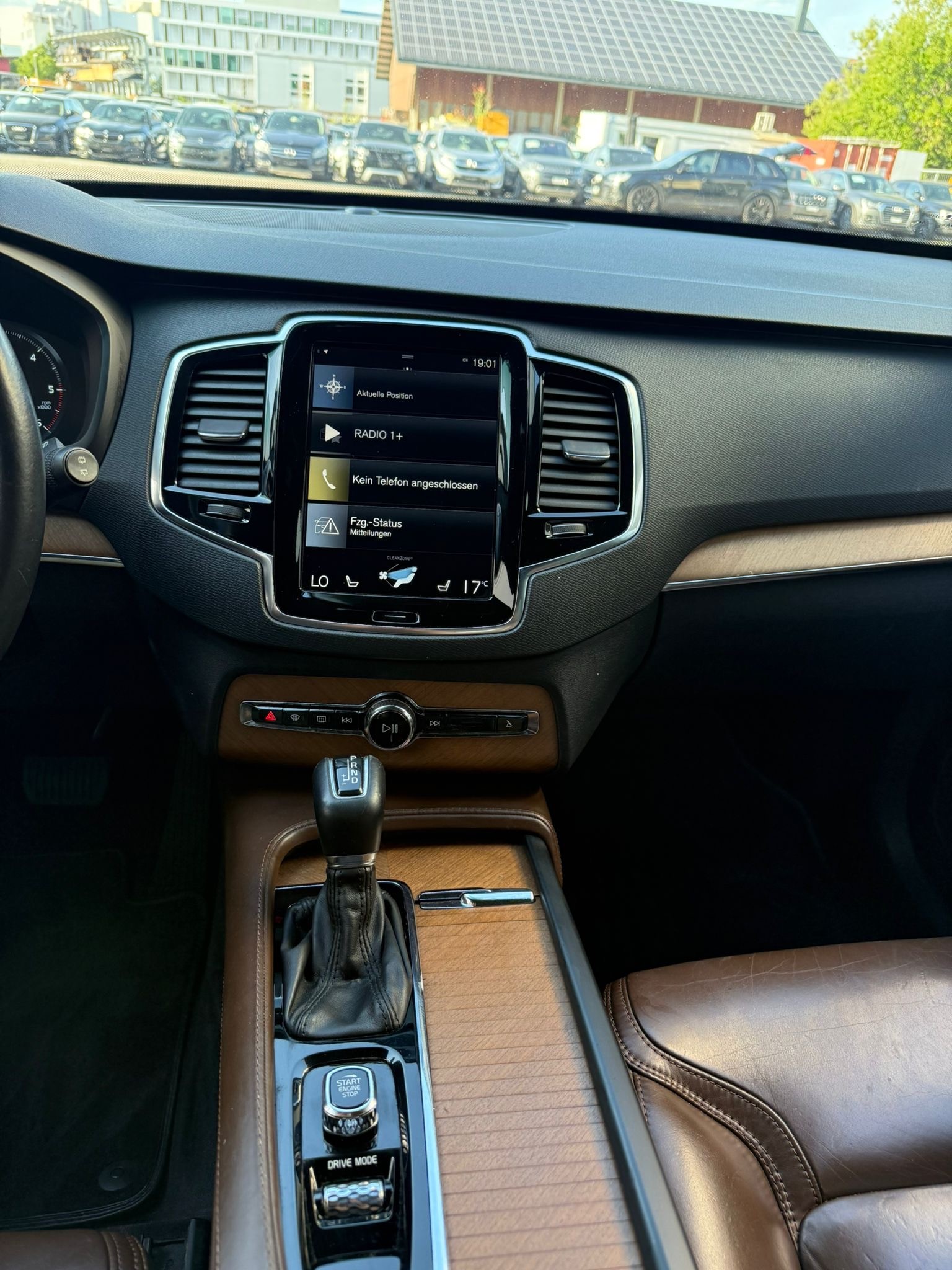 VOLVO XC90 D5 AWD Inscription Geartronic-image-8