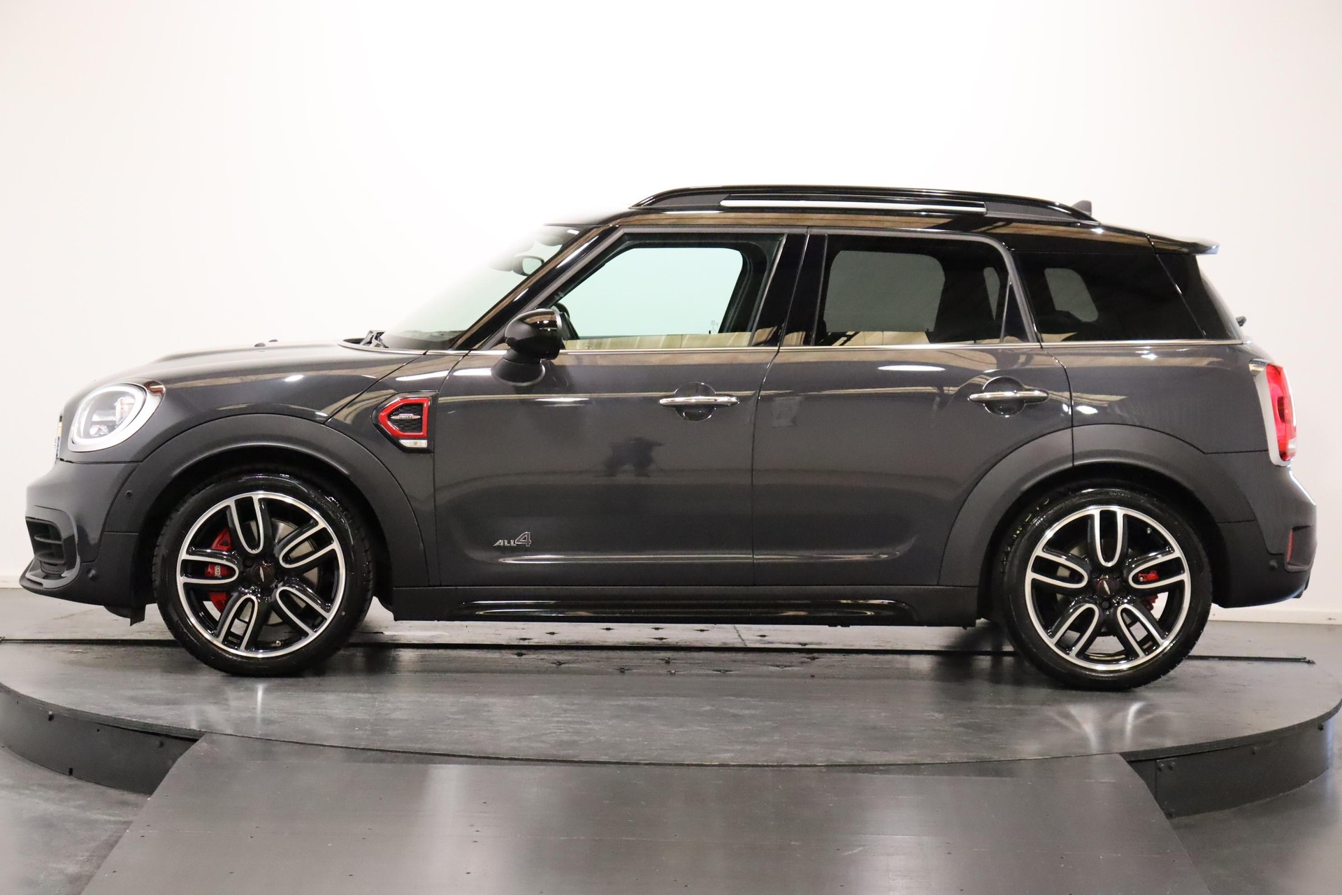 MINI Countryman F60 2.0i John Cooper Works SAG ALL4-image-2