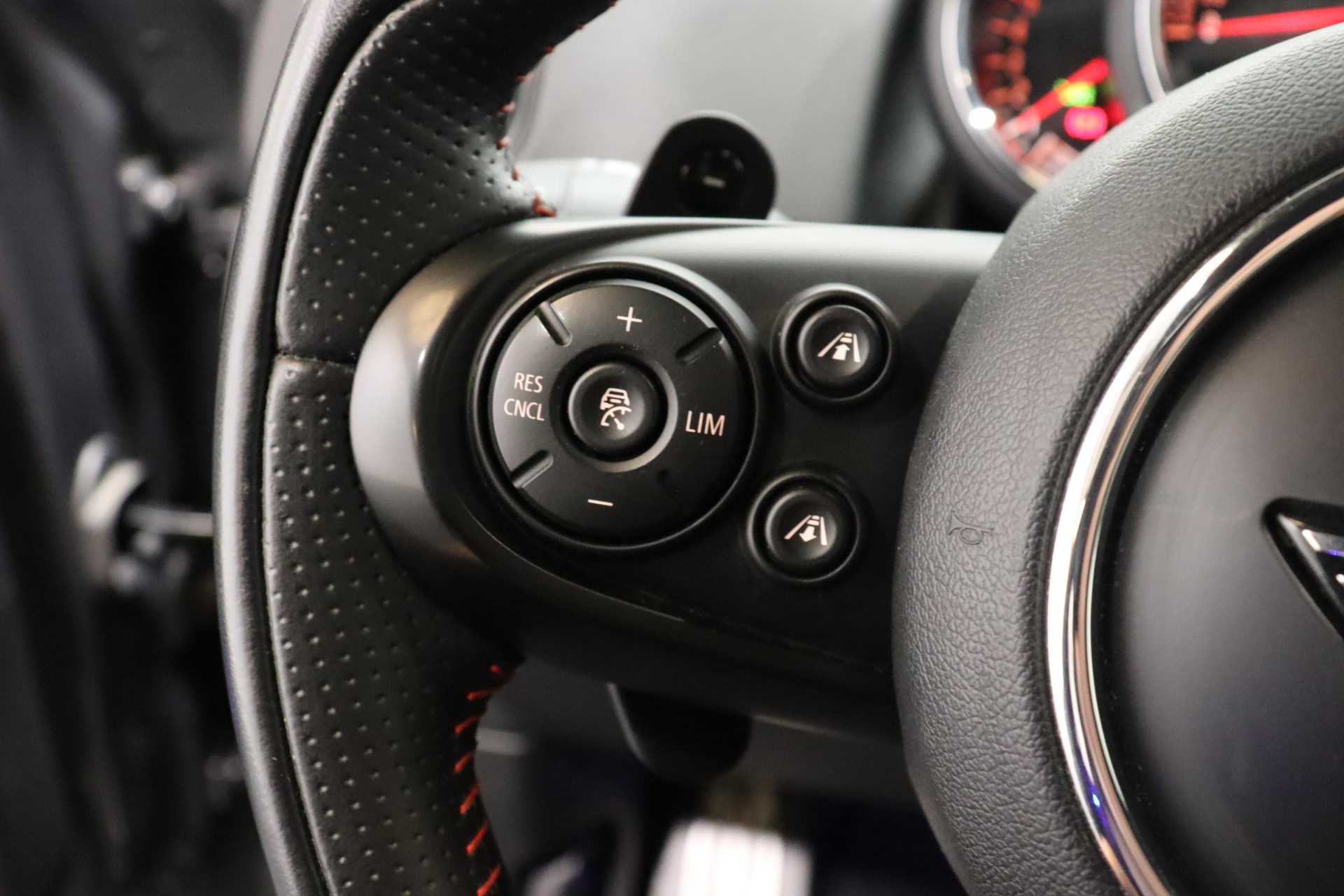 MINI Countryman F60 2.0i John Cooper Works SAG ALL4-image-16