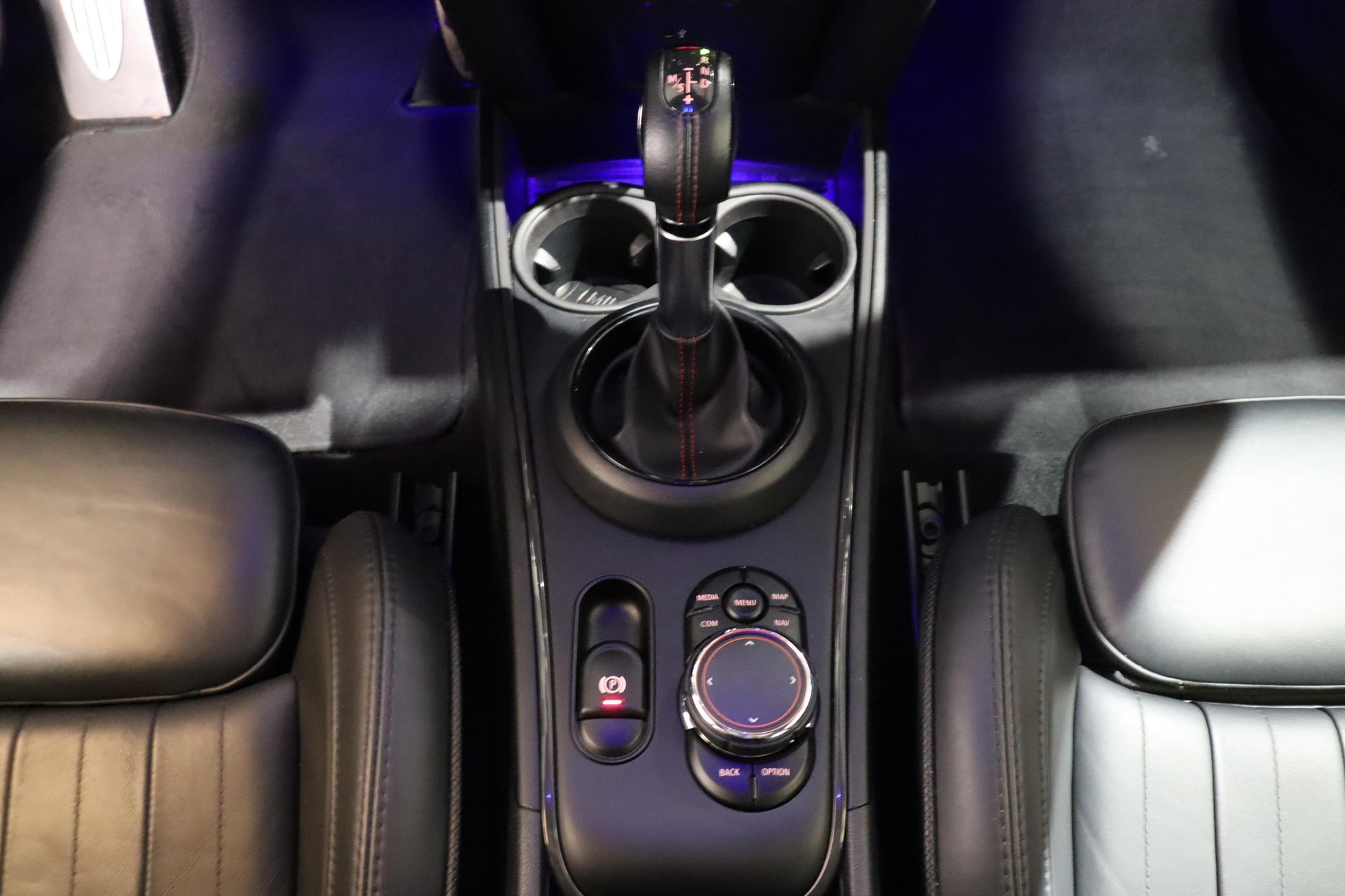 MINI Countryman F60 2.0i John Cooper Works SAG ALL4-image-10