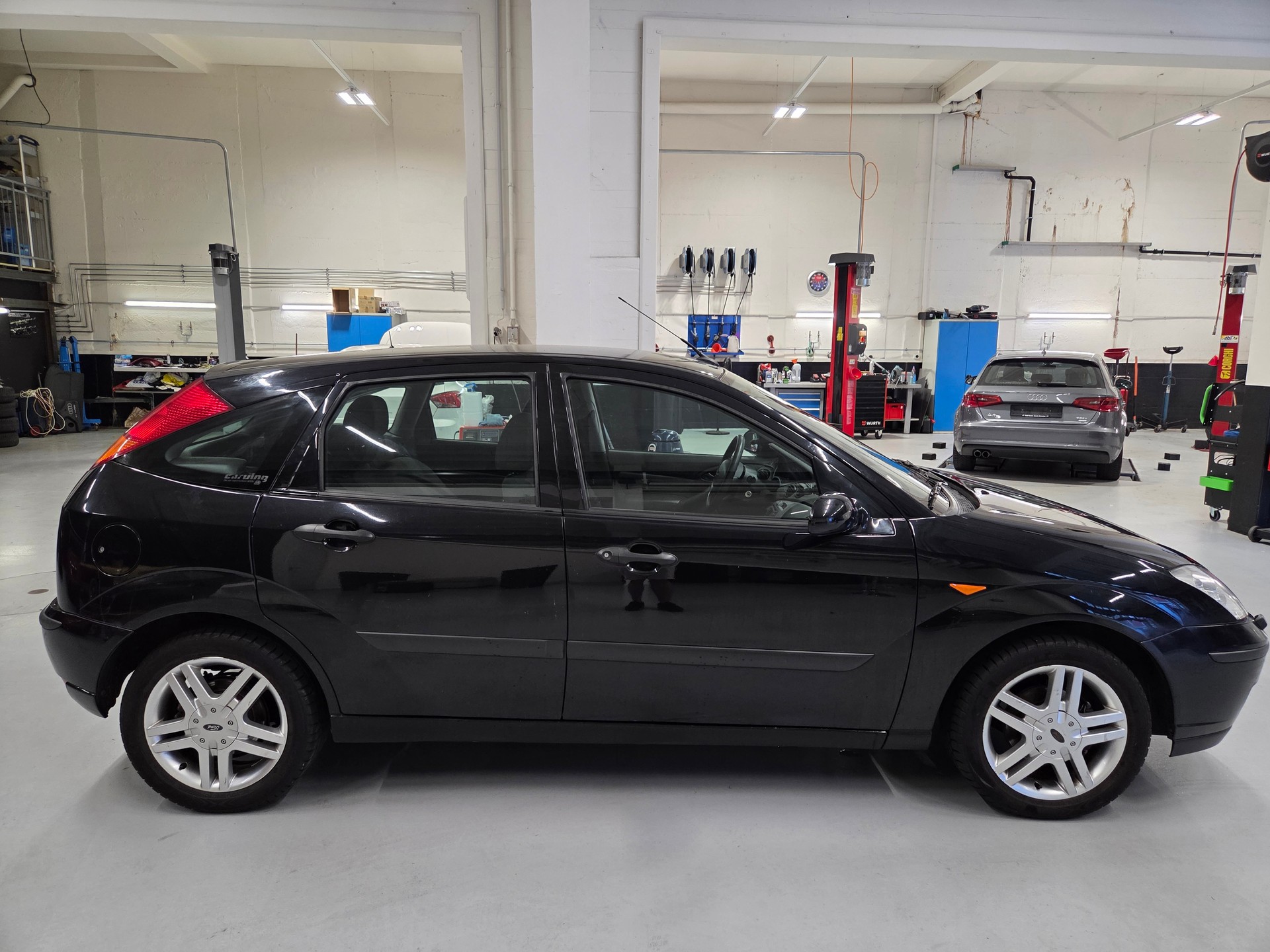 FORD Focus 2.0i 16V Automat-image-2