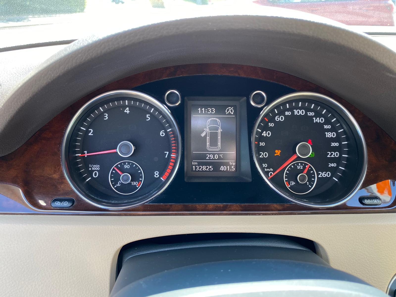 VW Passat Variant 1.4 TSI BMT Highline DSG-image-9