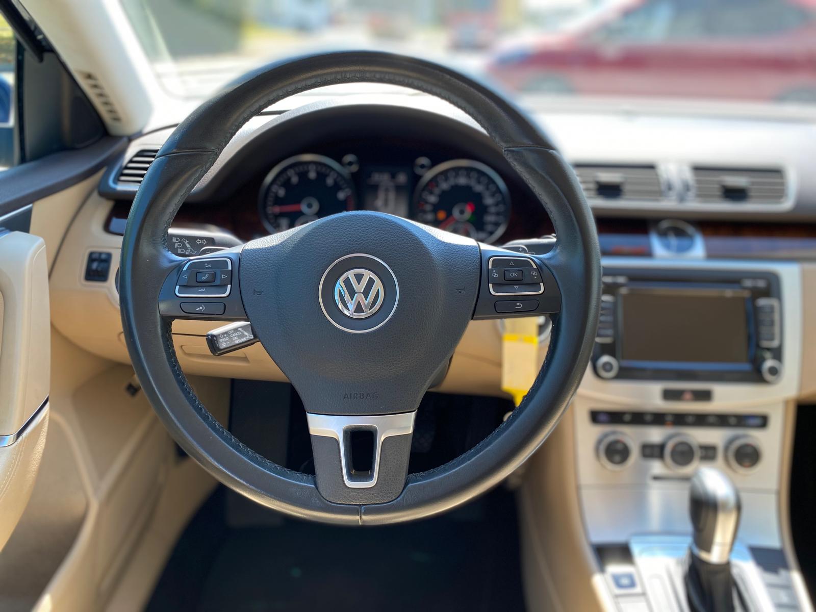 VW Passat Variant 1.4 TSI BMT Highline DSG-image-8
