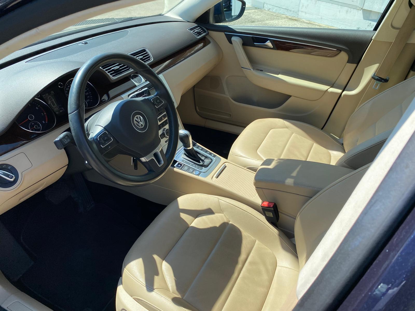 VW Passat Variant 1.4 TSI BMT Highline DSG-image-6
