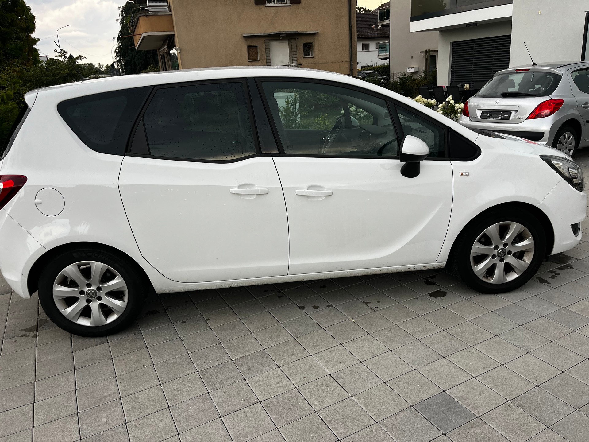 OPEL Meriva 1.4 Turbo-image-2