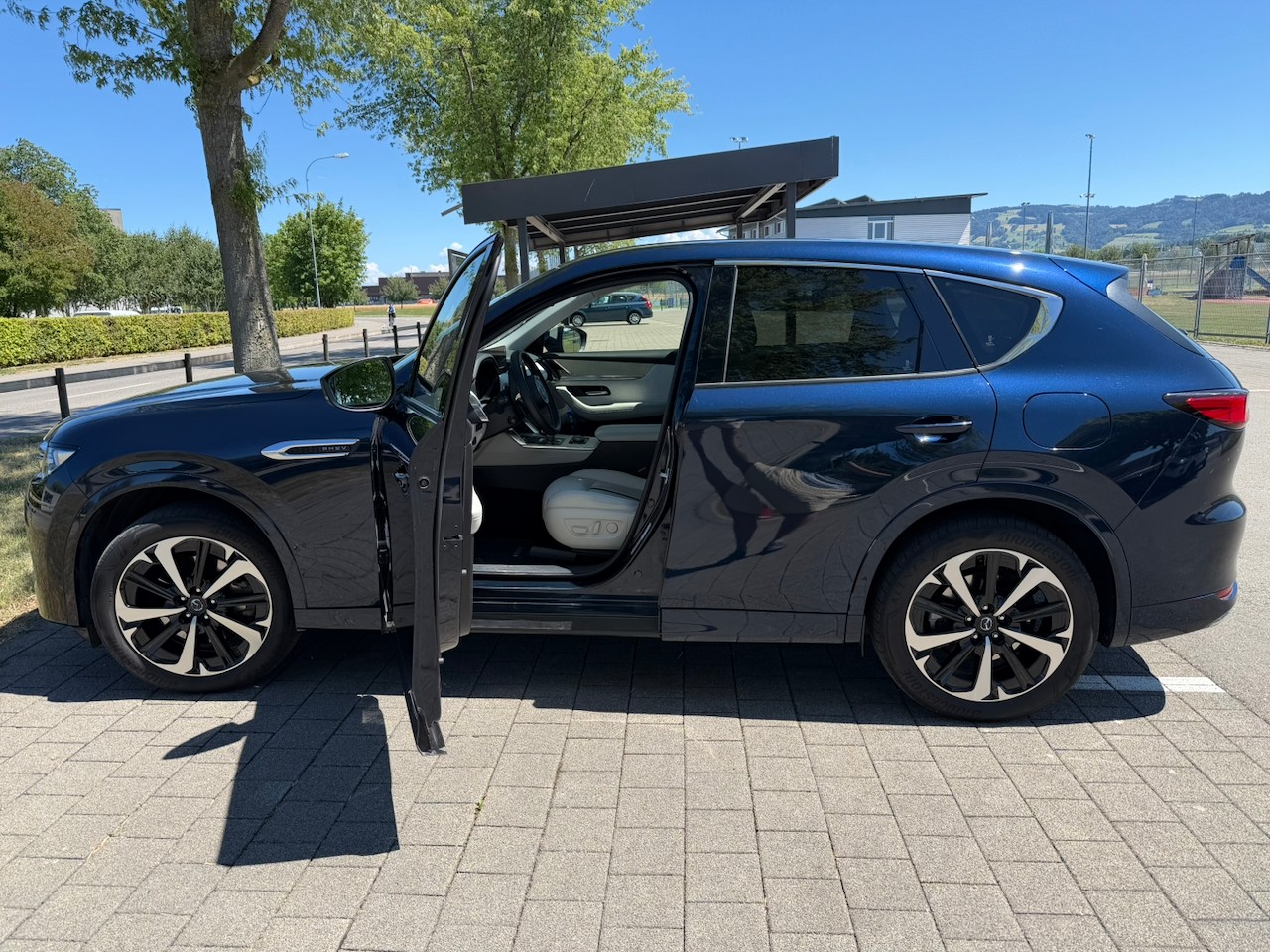 MAZDA 2.5 PHEV Takumi-image-0